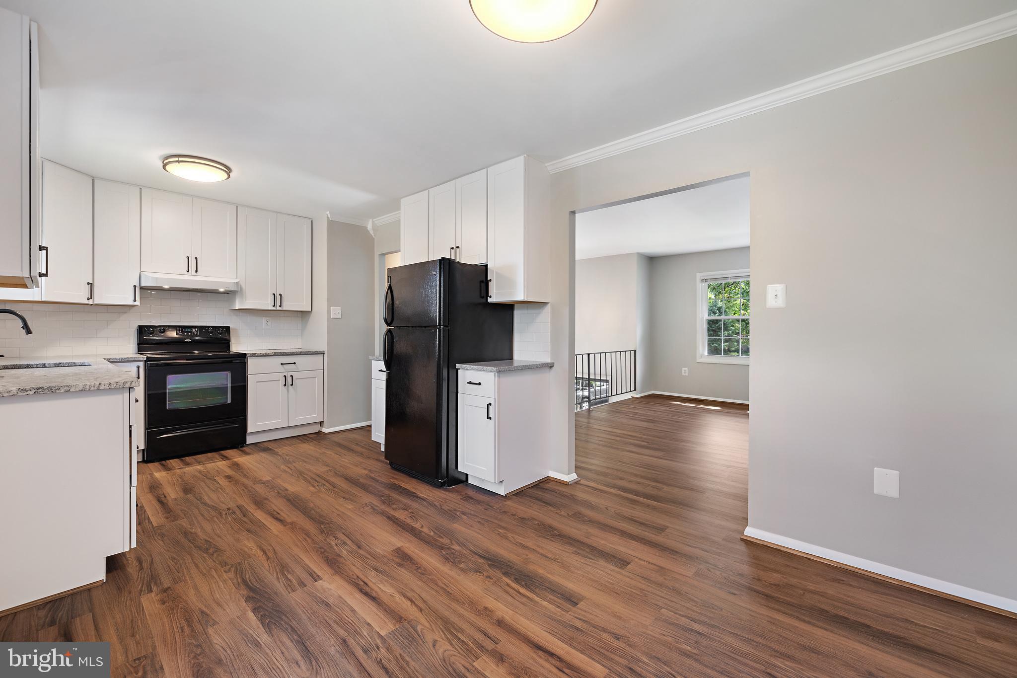 THE PROVINCES - Residential