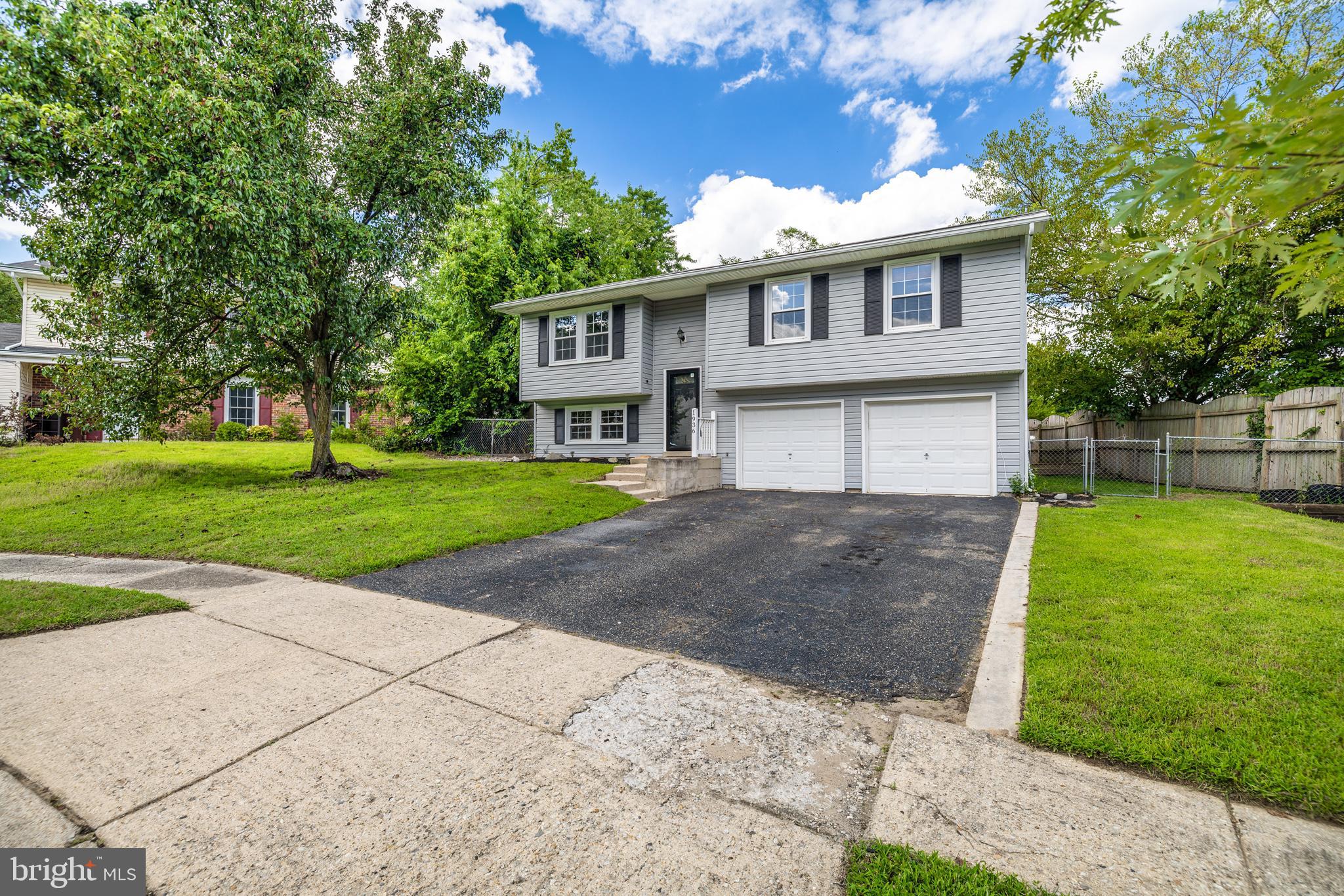 THE PROVINCES - Residential