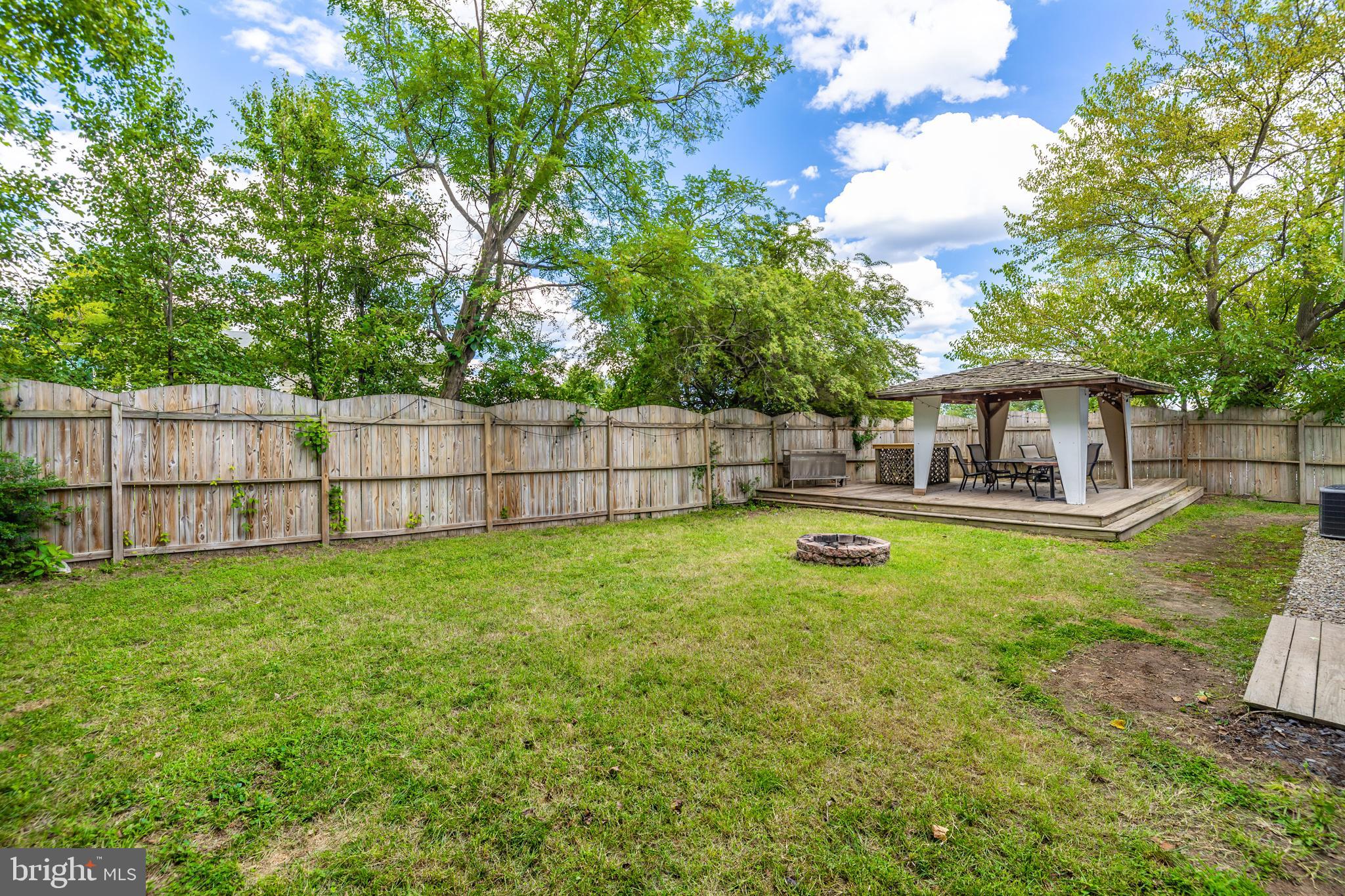 THE PROVINCES - Residential