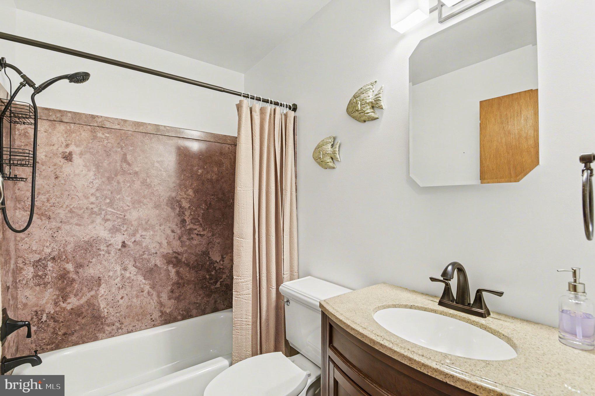 HOMELAND PARK - Residential