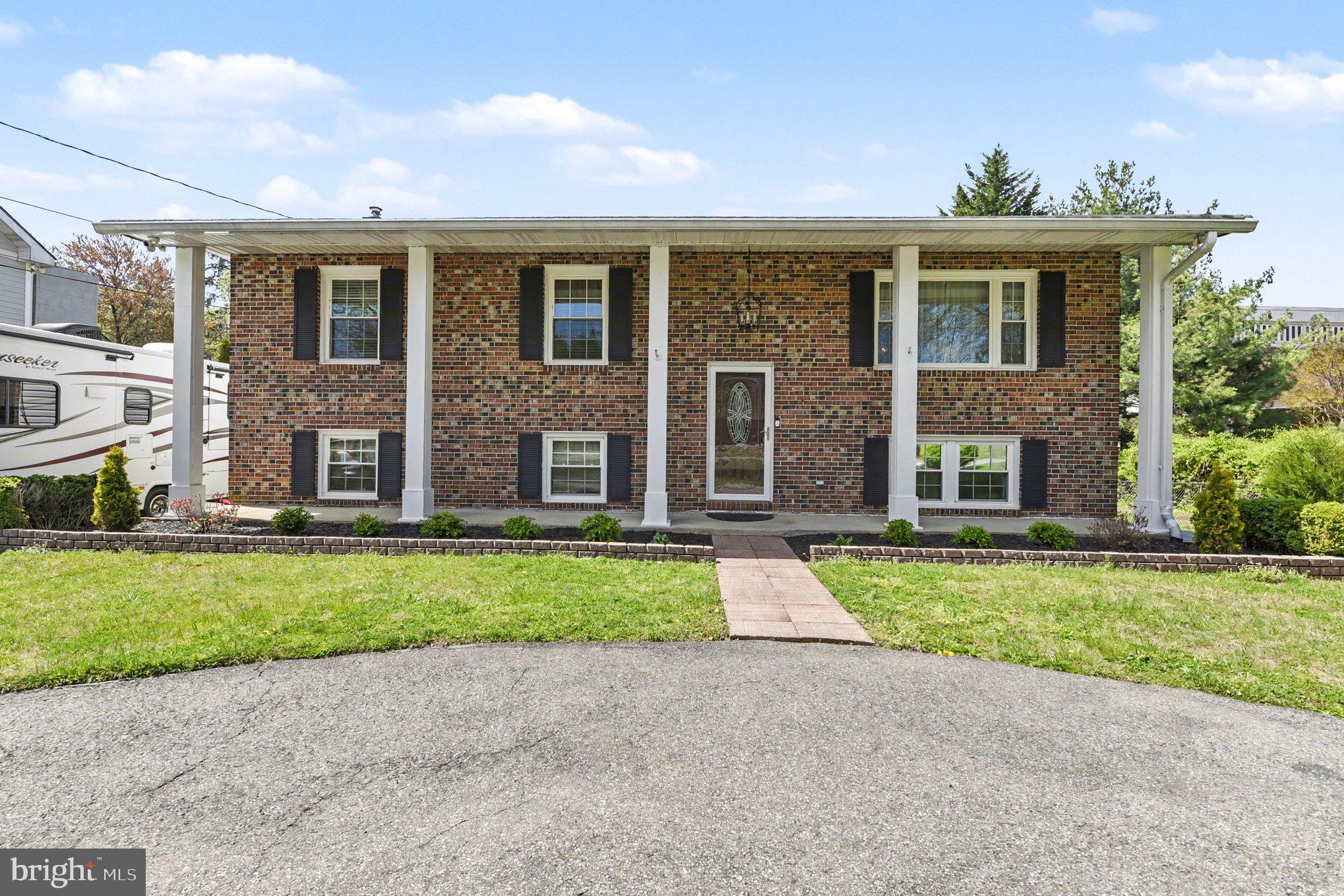 HOMELAND PARK - Residential