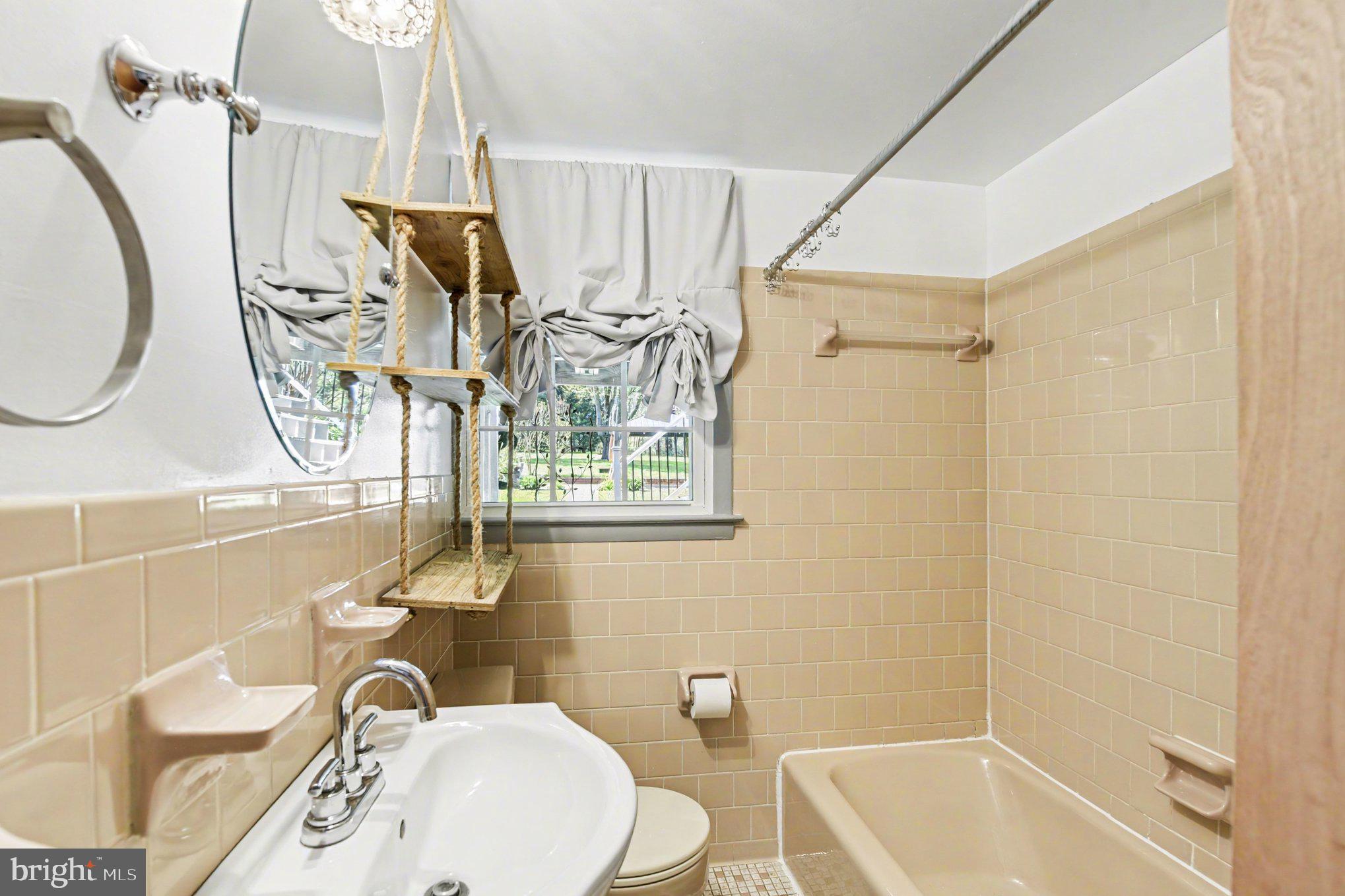 HOMELAND PARK - Residential