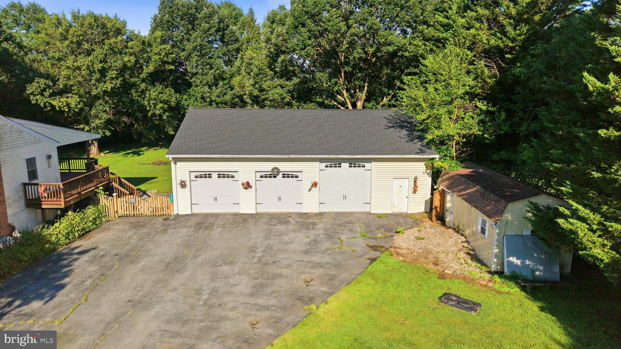 9092 FOX RIDGE DRIVE