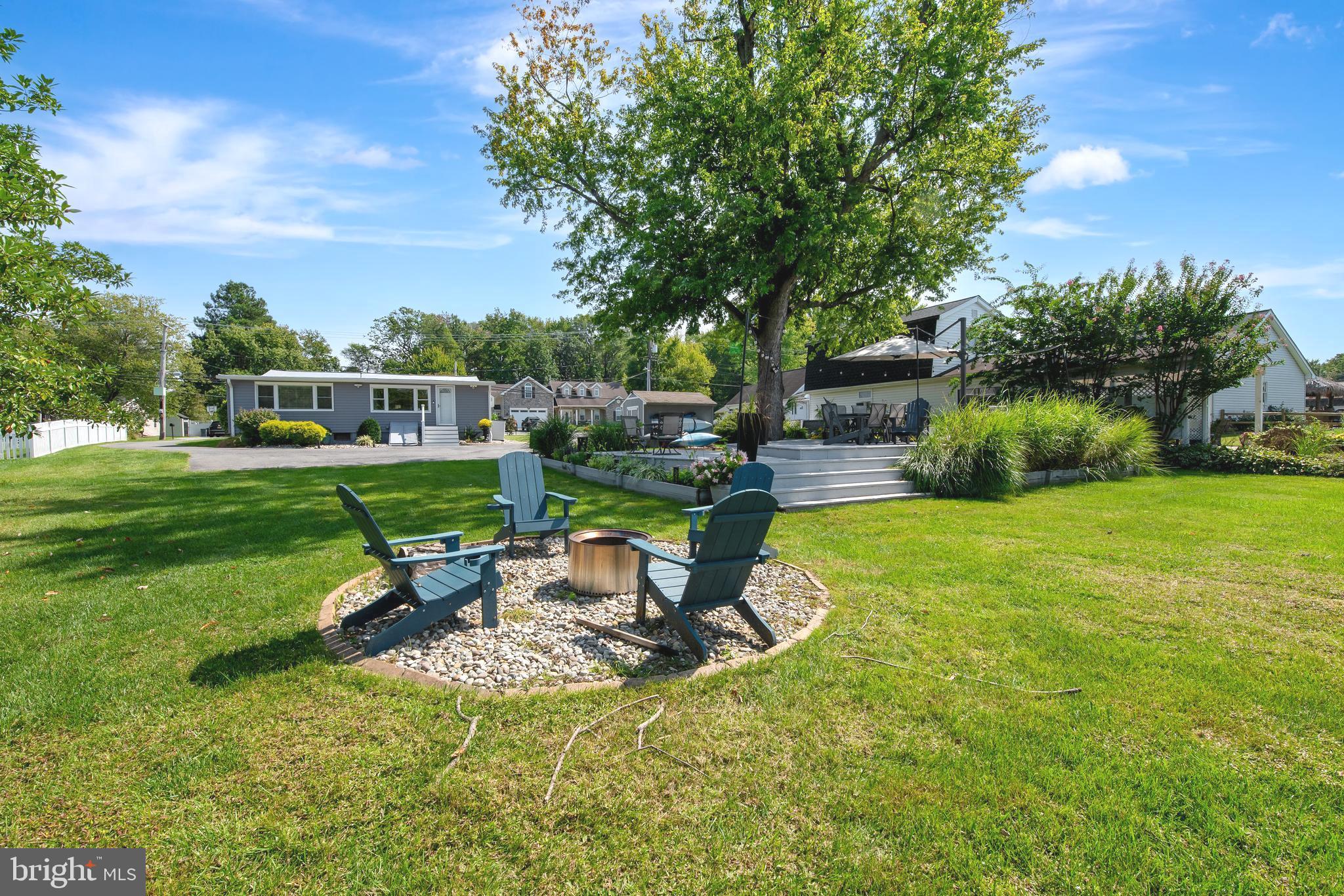 BOWLEYS QUARTERS - Residential