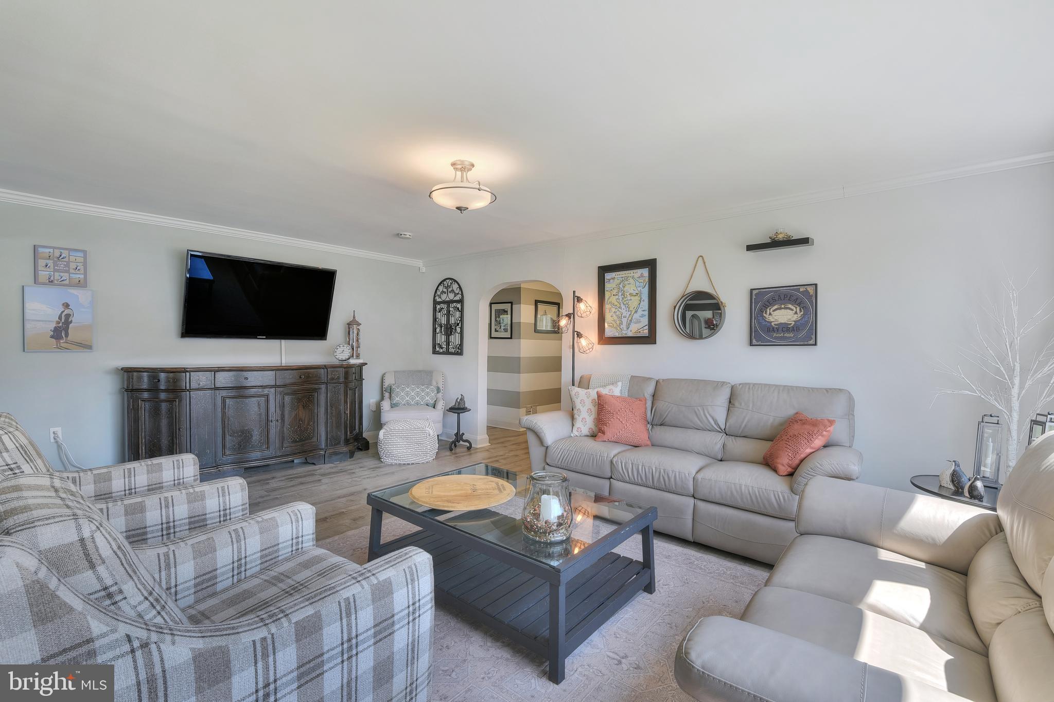 BOWLEYS QUARTERS - Residential