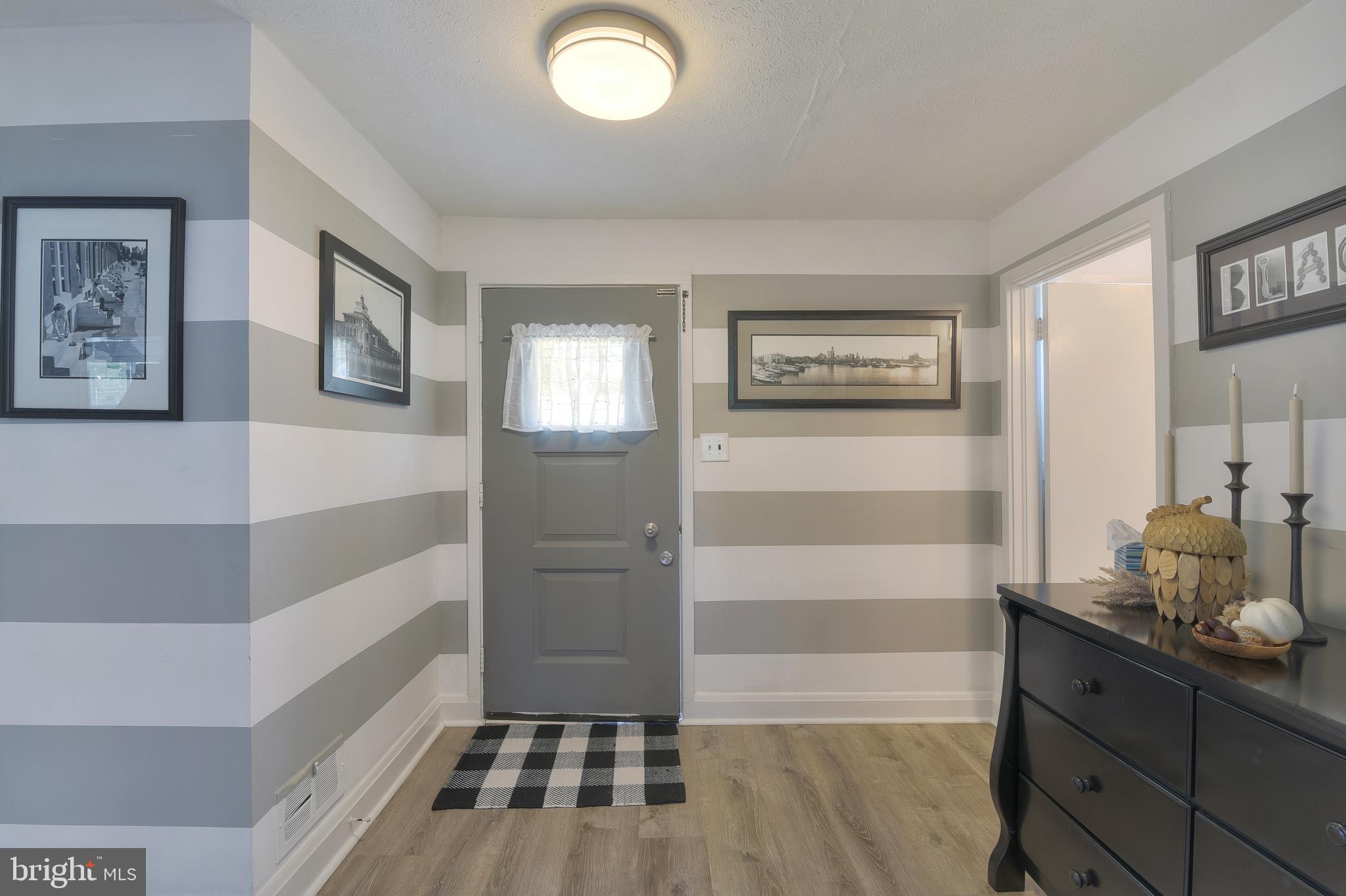 BOWLEYS QUARTERS - Residential