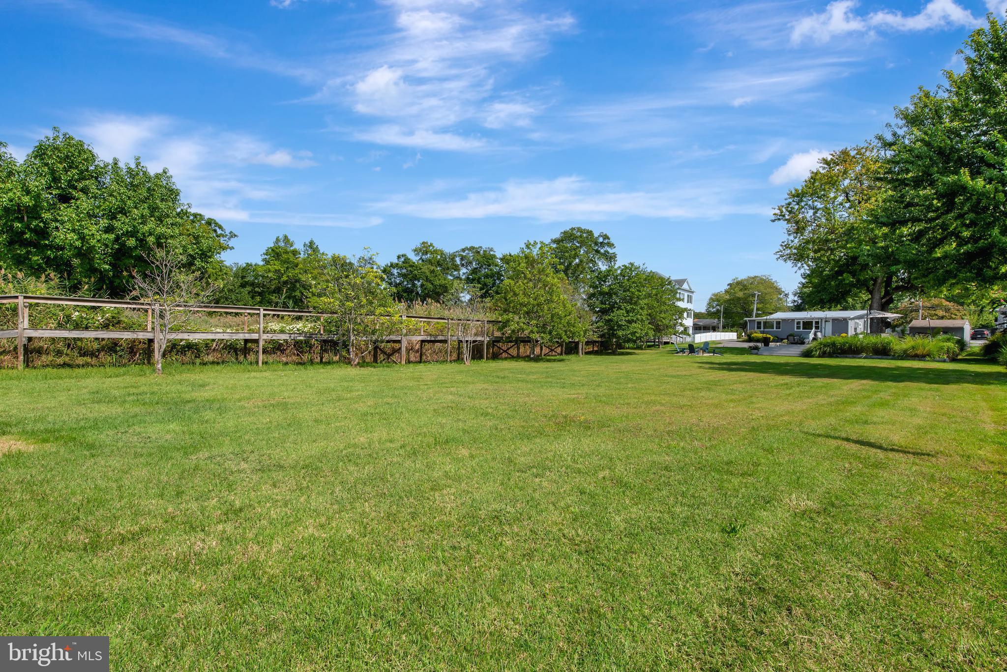 BOWLEYS QUARTERS - Residential