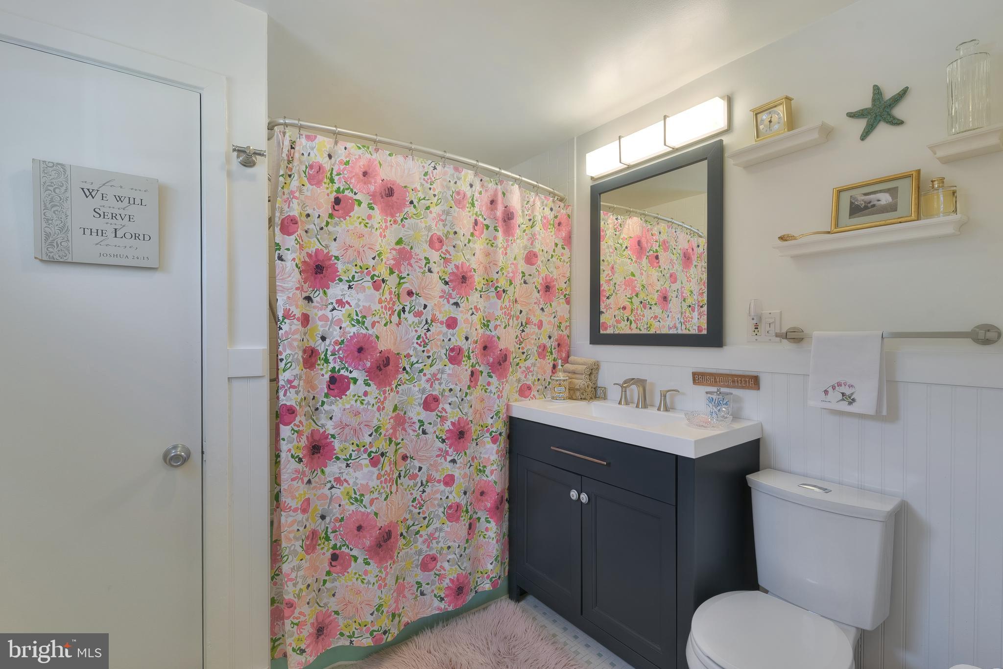 BOWLEYS QUARTERS - Residential