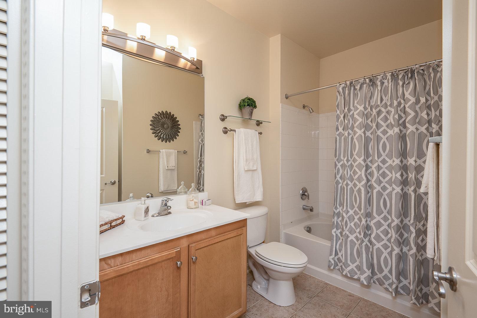 HALSTEAD AT THE METRO - Residential