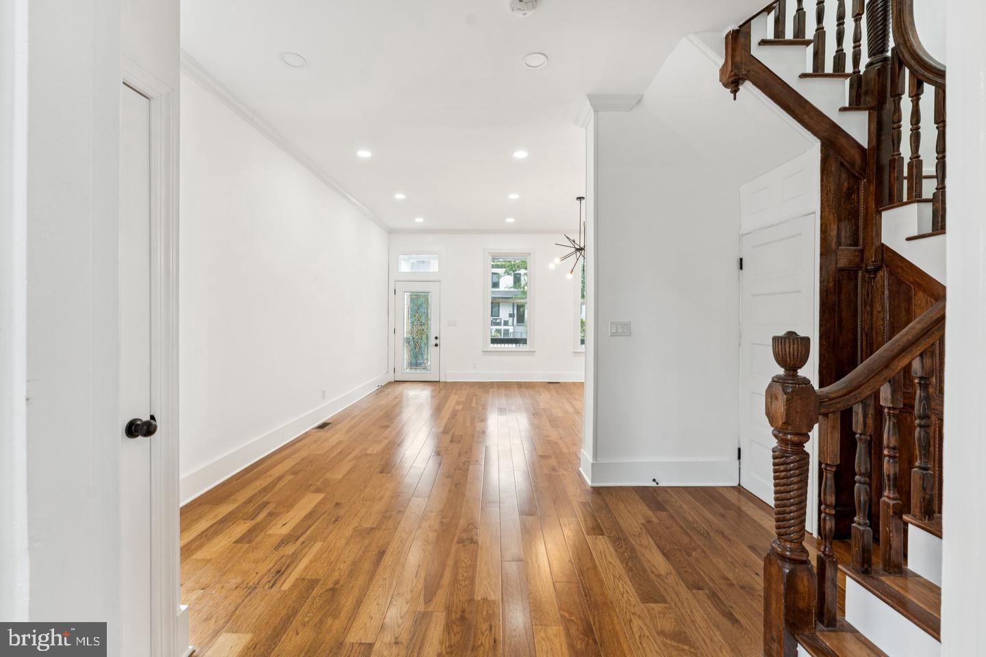 2105 4TH STREET NE