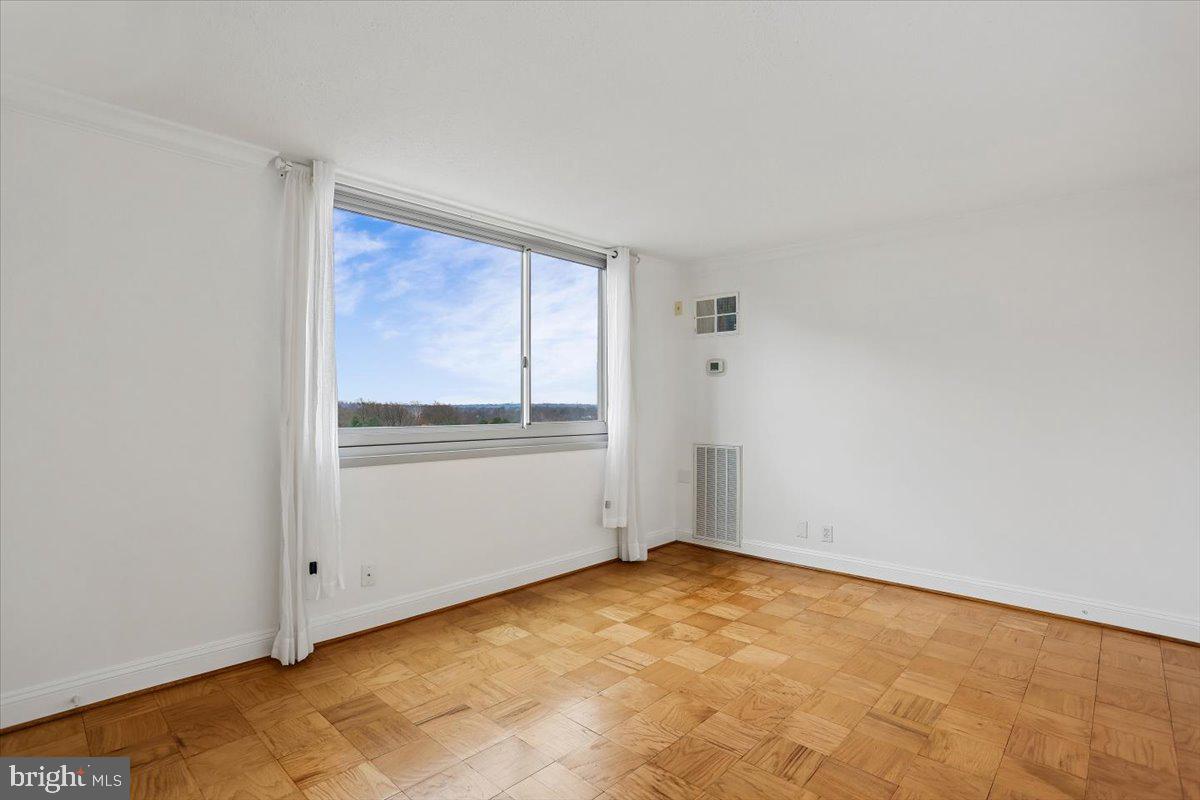 FRIENDSHIP HEIGHTS - Residential