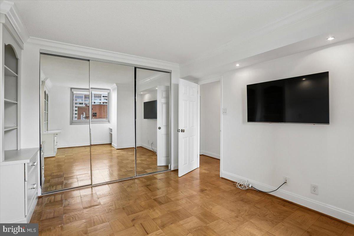 FRIENDSHIP HEIGHTS - Residential