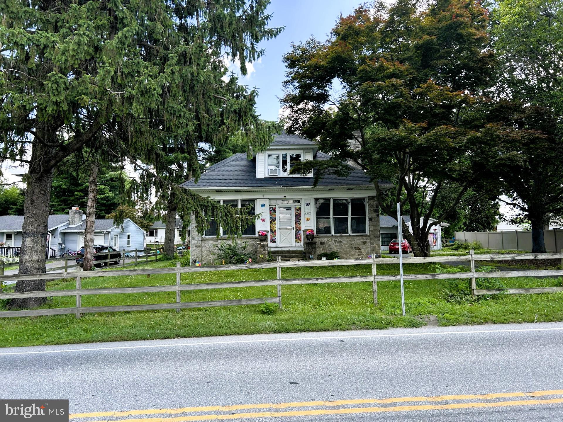 2519 CONESTOGA AVENUE