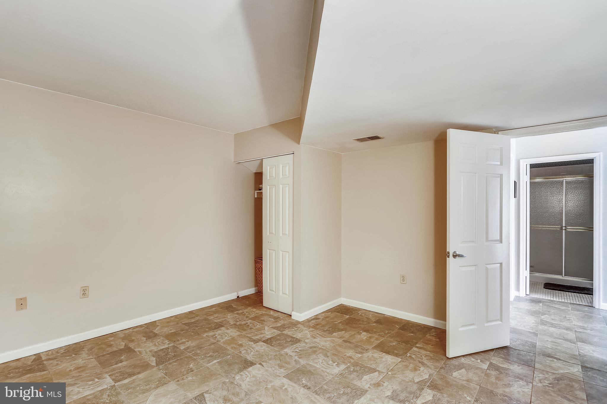 TEMORA MANOR - Residential