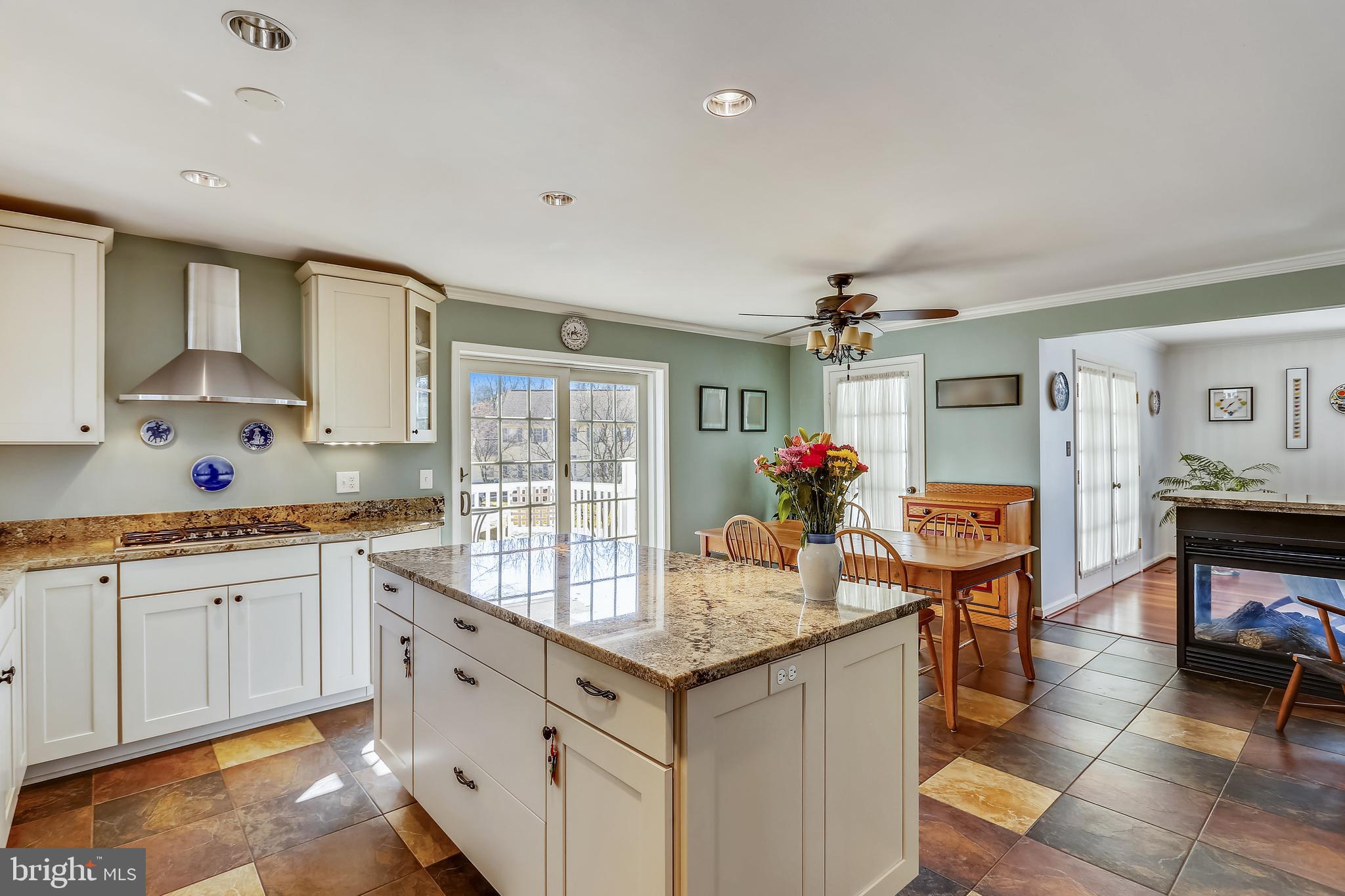 TEMORA MANOR - Residential