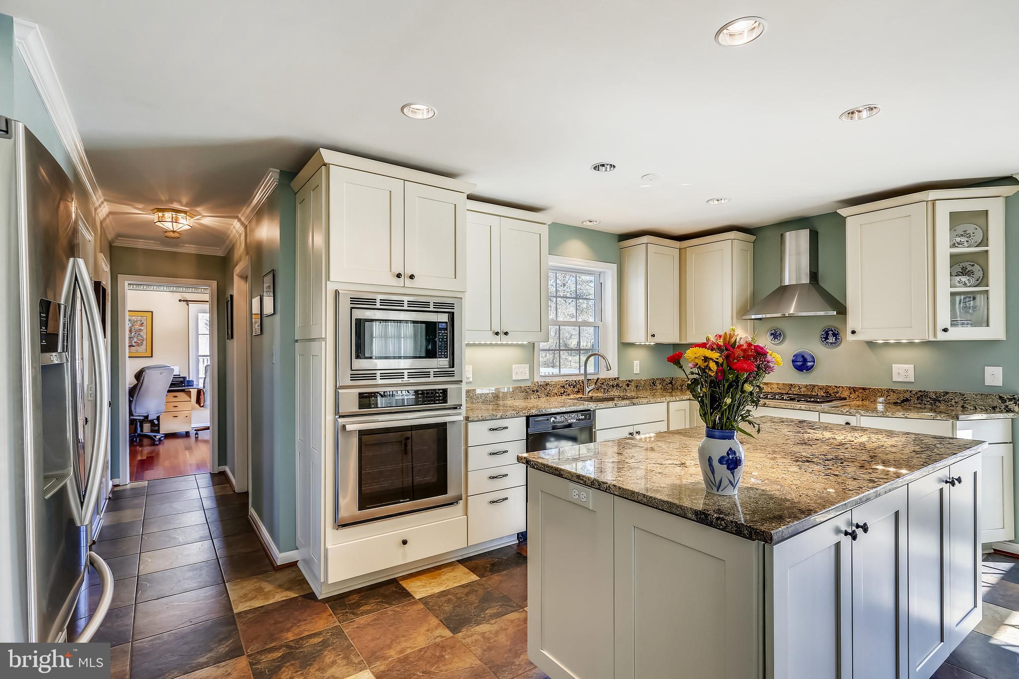 TEMORA MANOR - Residential