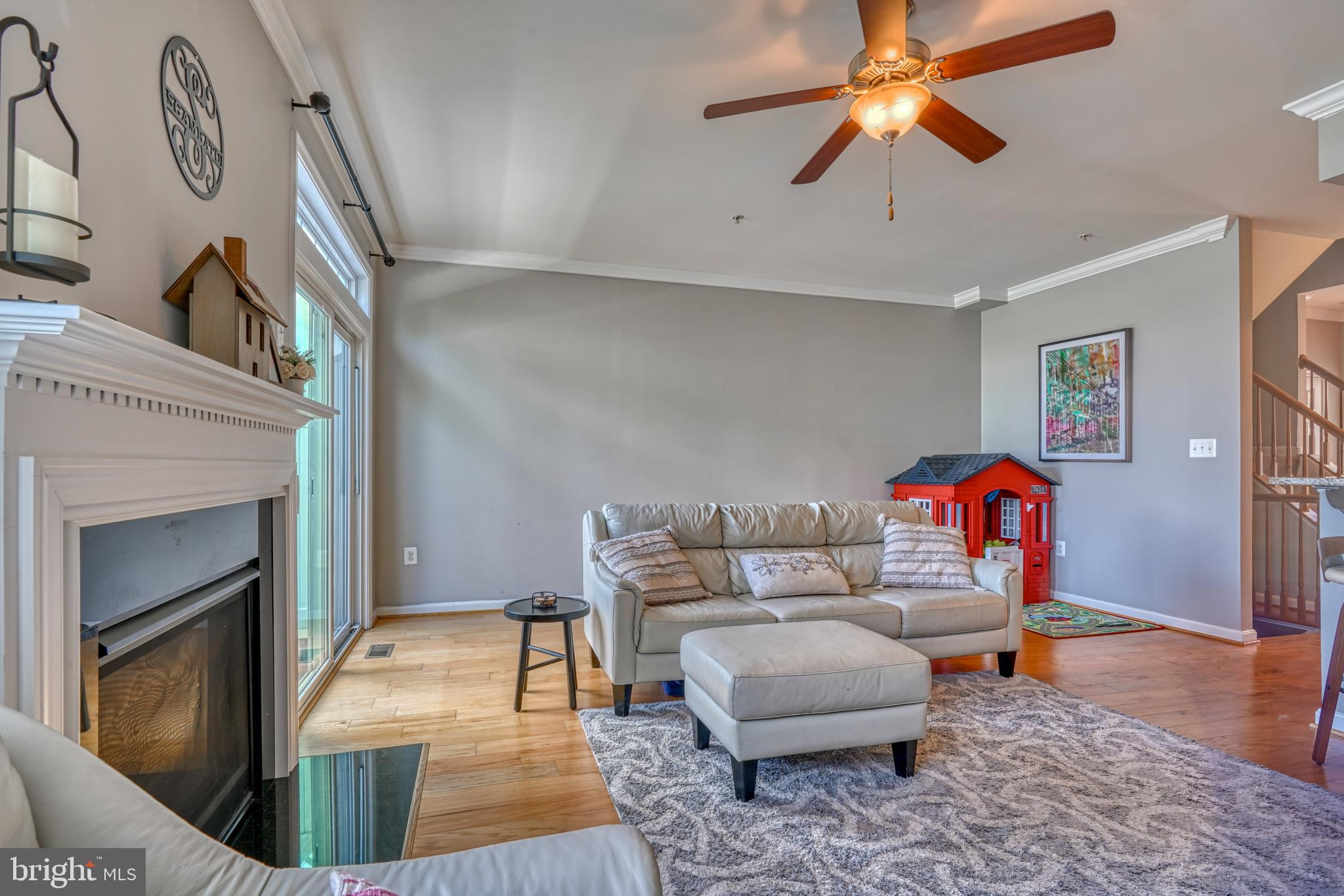 LOCUST POINT - Residential Lease