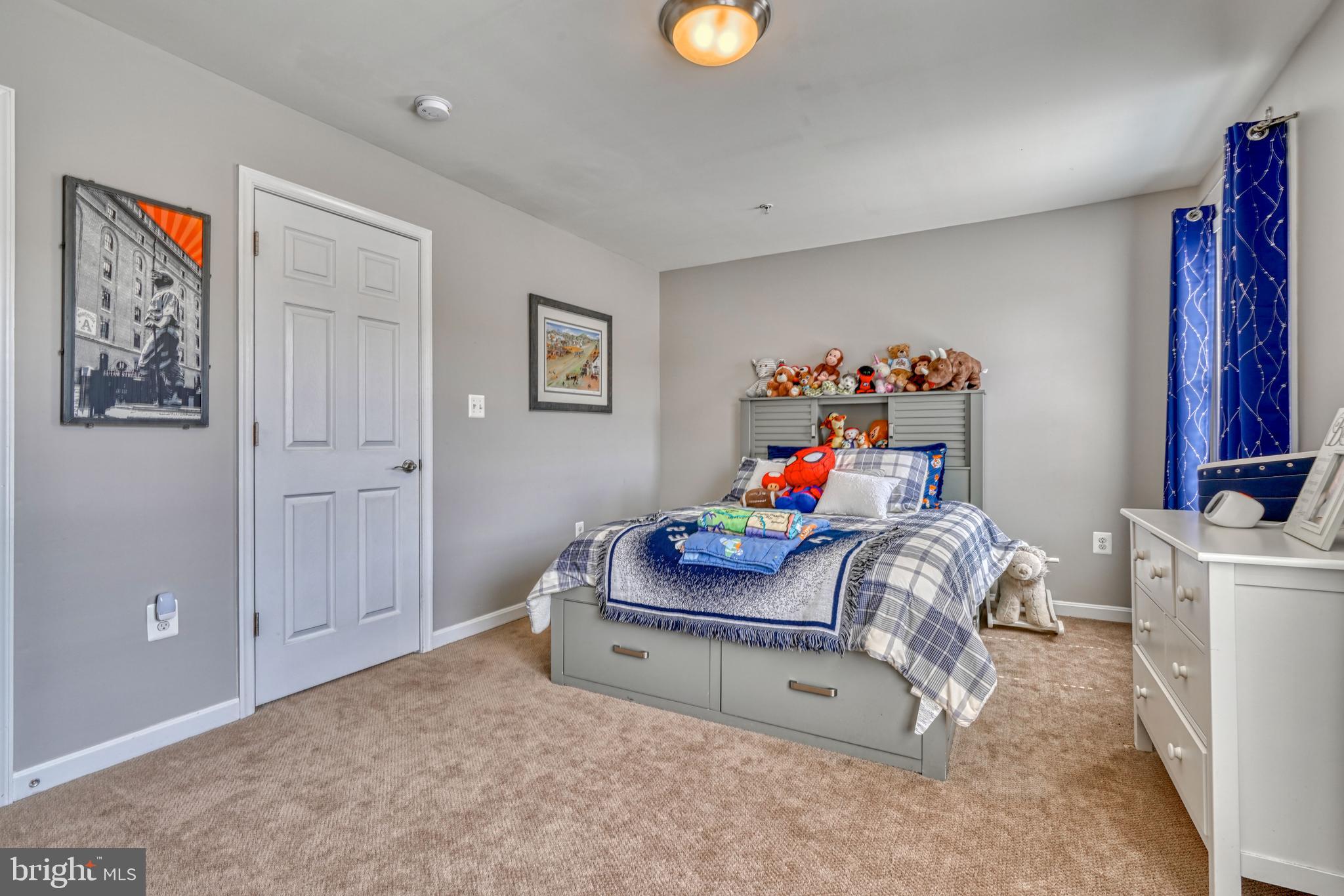 LOCUST POINT - Residential Lease