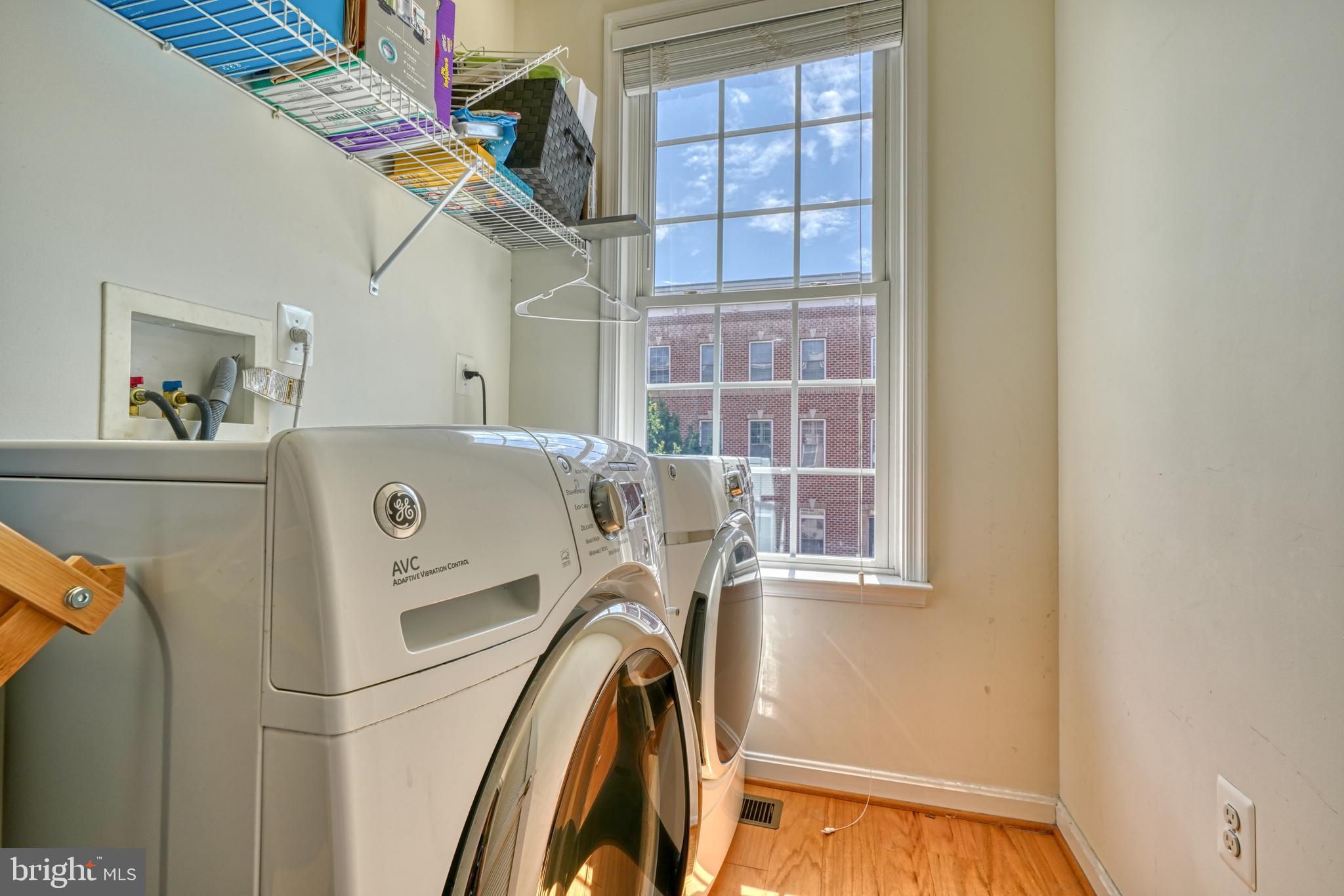 LOCUST POINT - Residential Lease