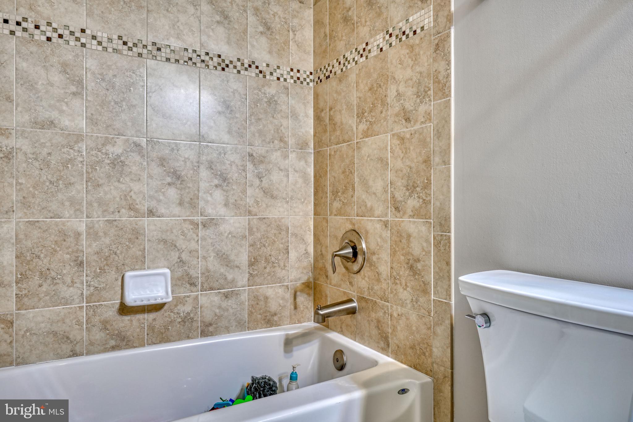 LOCUST POINT - Residential Lease