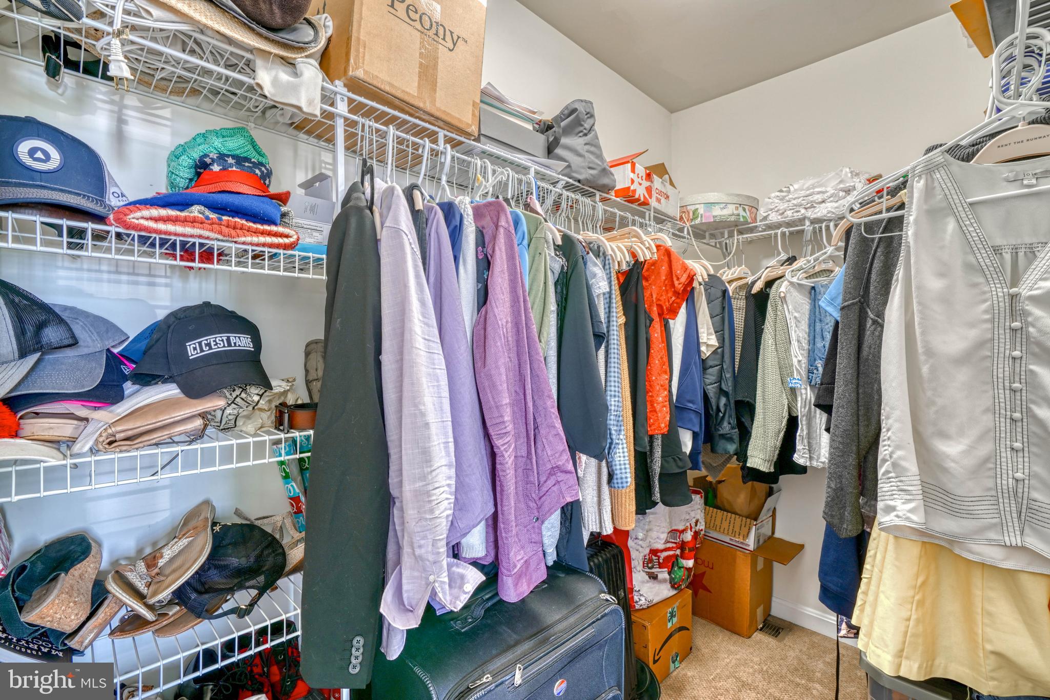 LOCUST POINT - Residential Lease