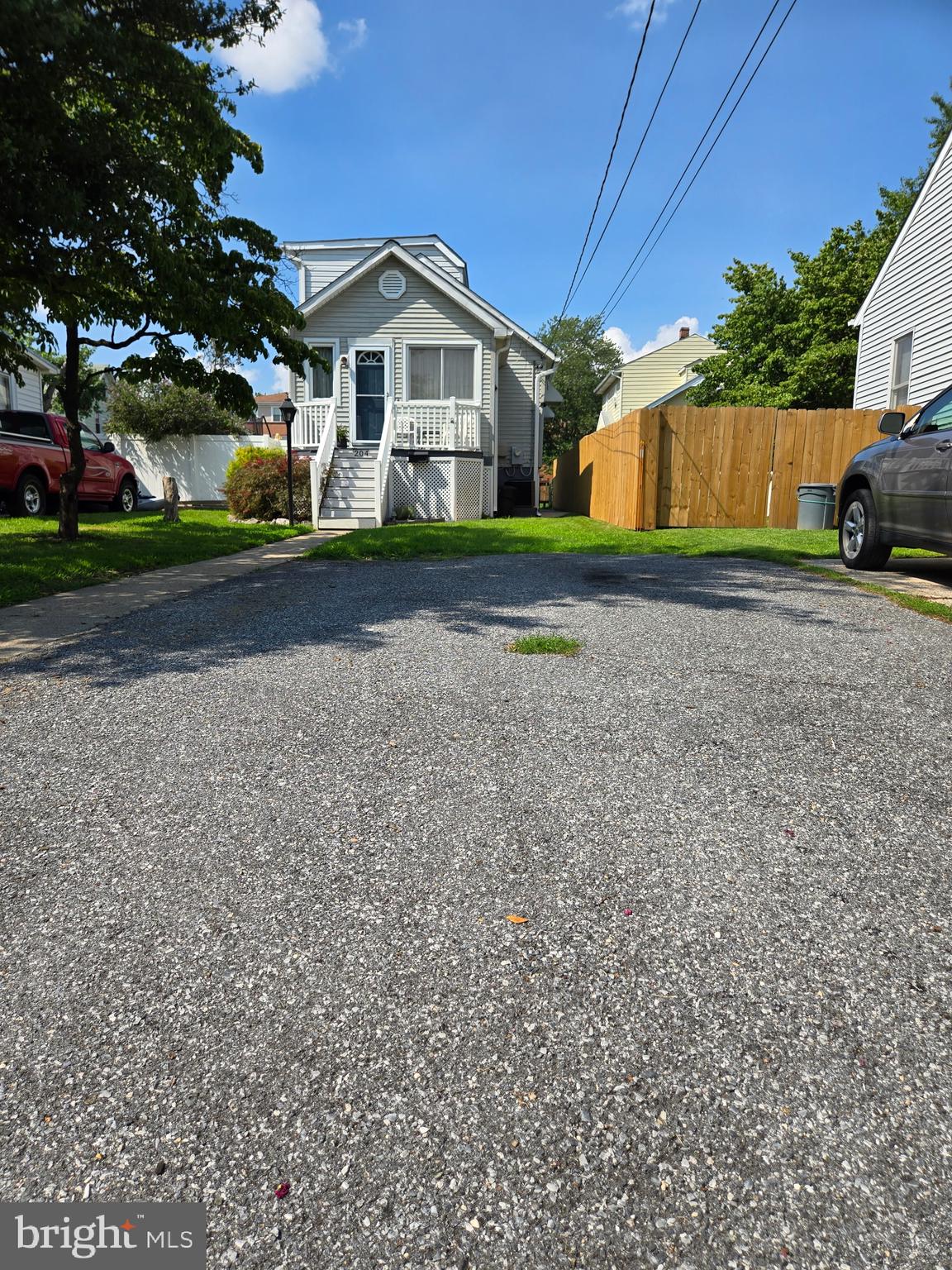 204 2ND AVENUE