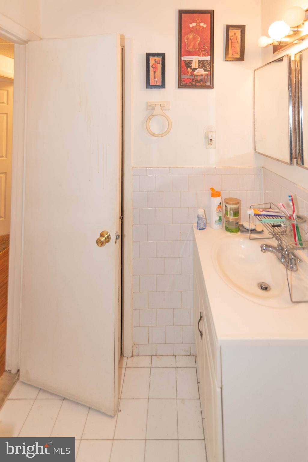 ROSEMONT EAST - Residential