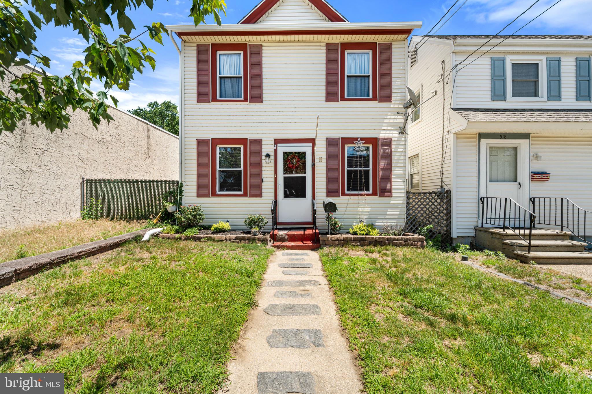 516 S BROADWAY