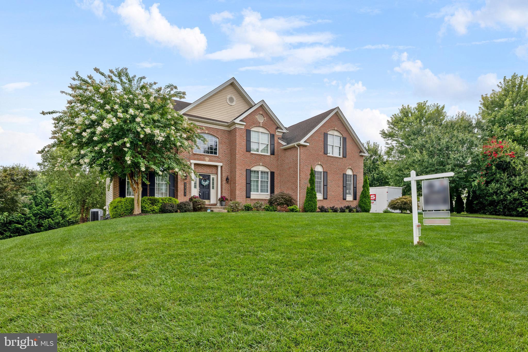 2122 OVERLOOK COURT