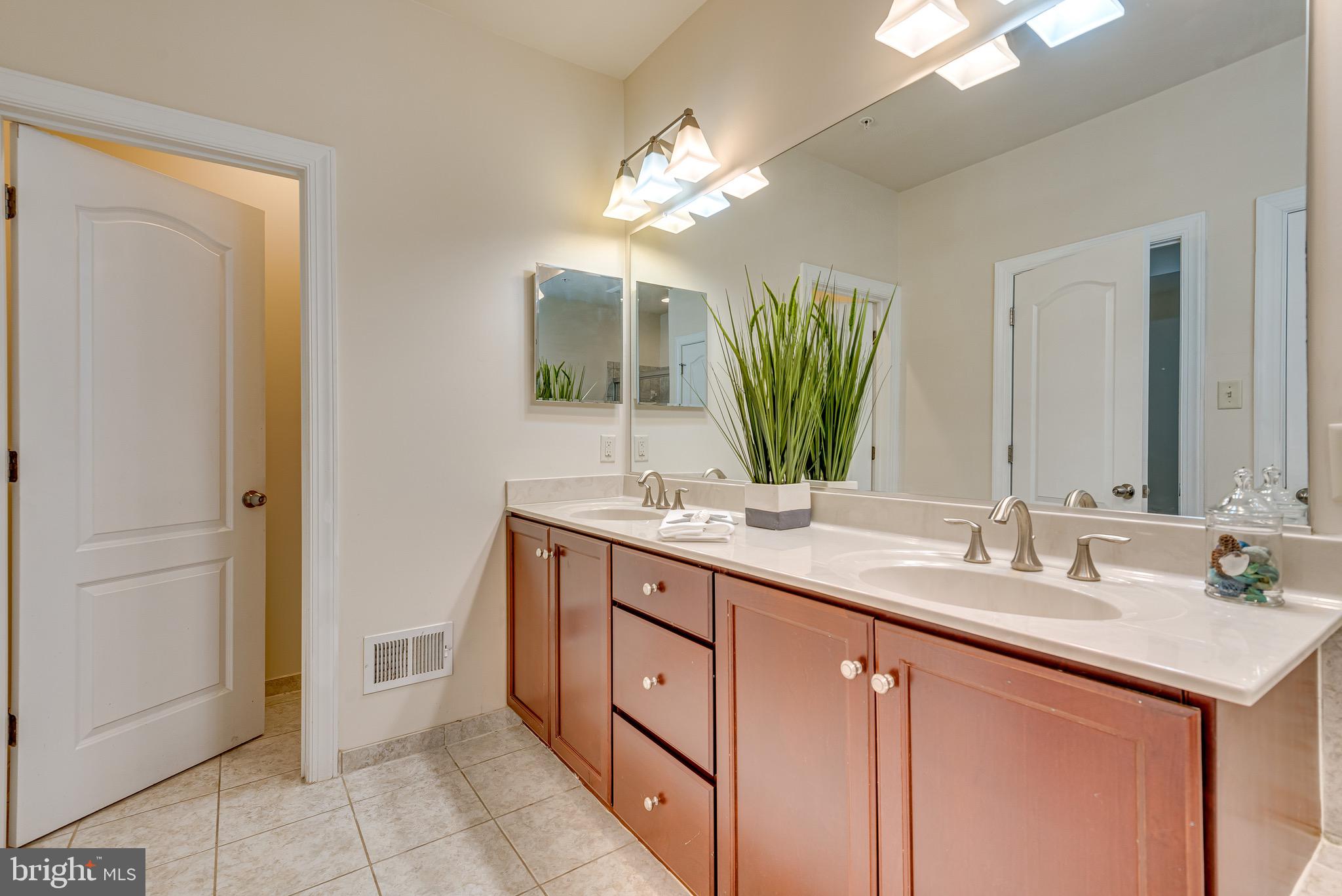 CHAPEL GLEN - Residential