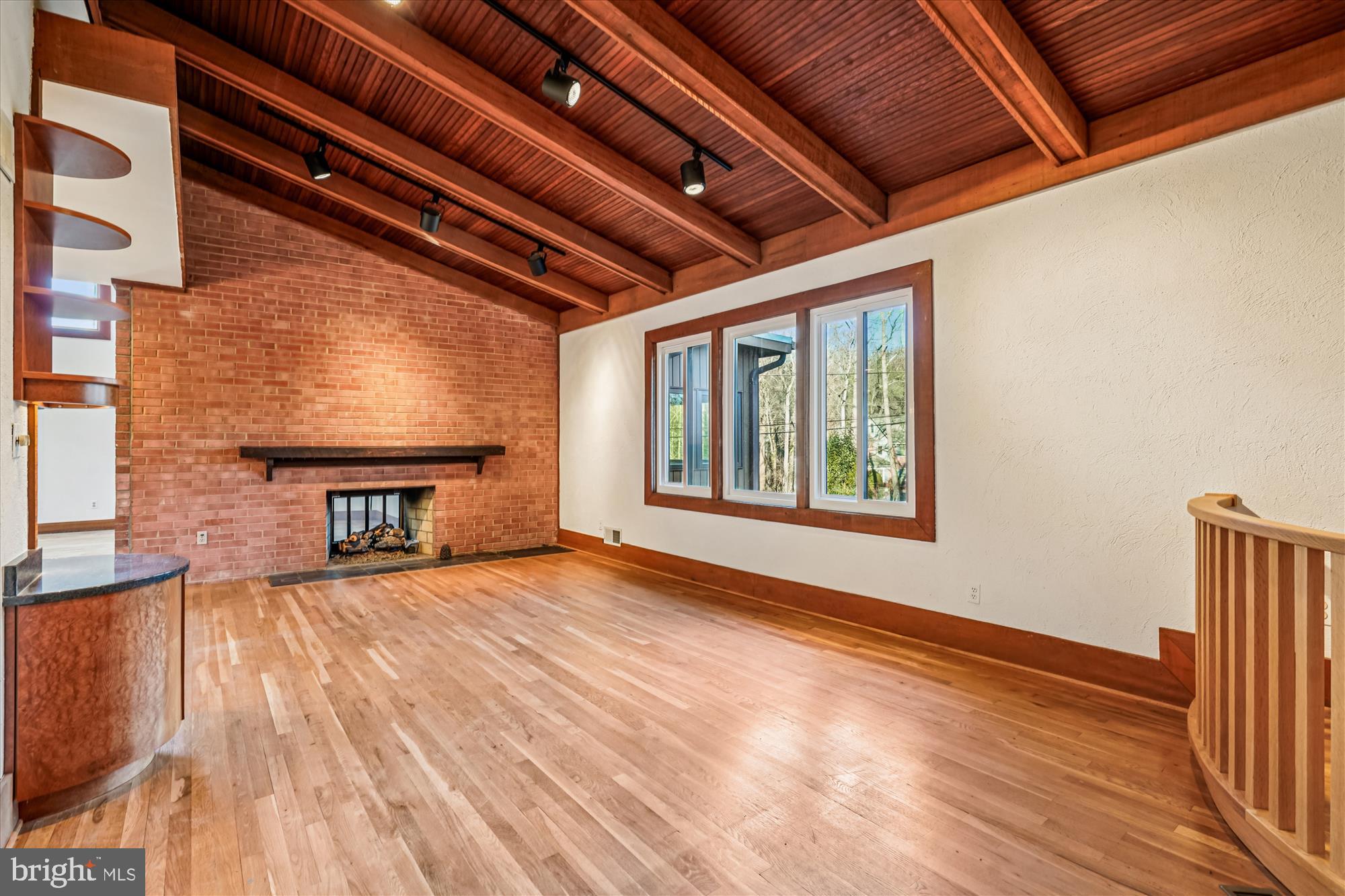 LUXMANOR - Residential