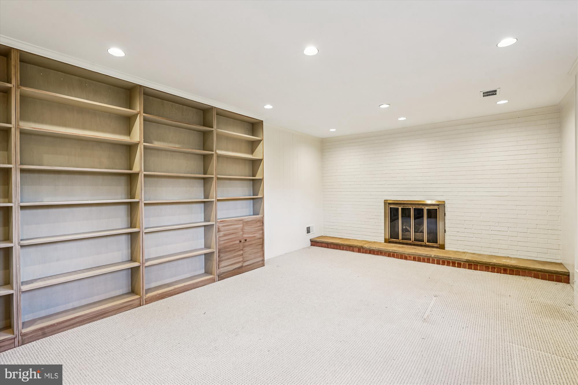 LUXMANOR - Residential