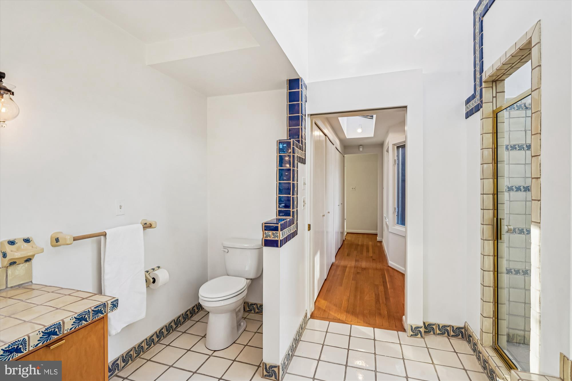 LUXMANOR - Residential