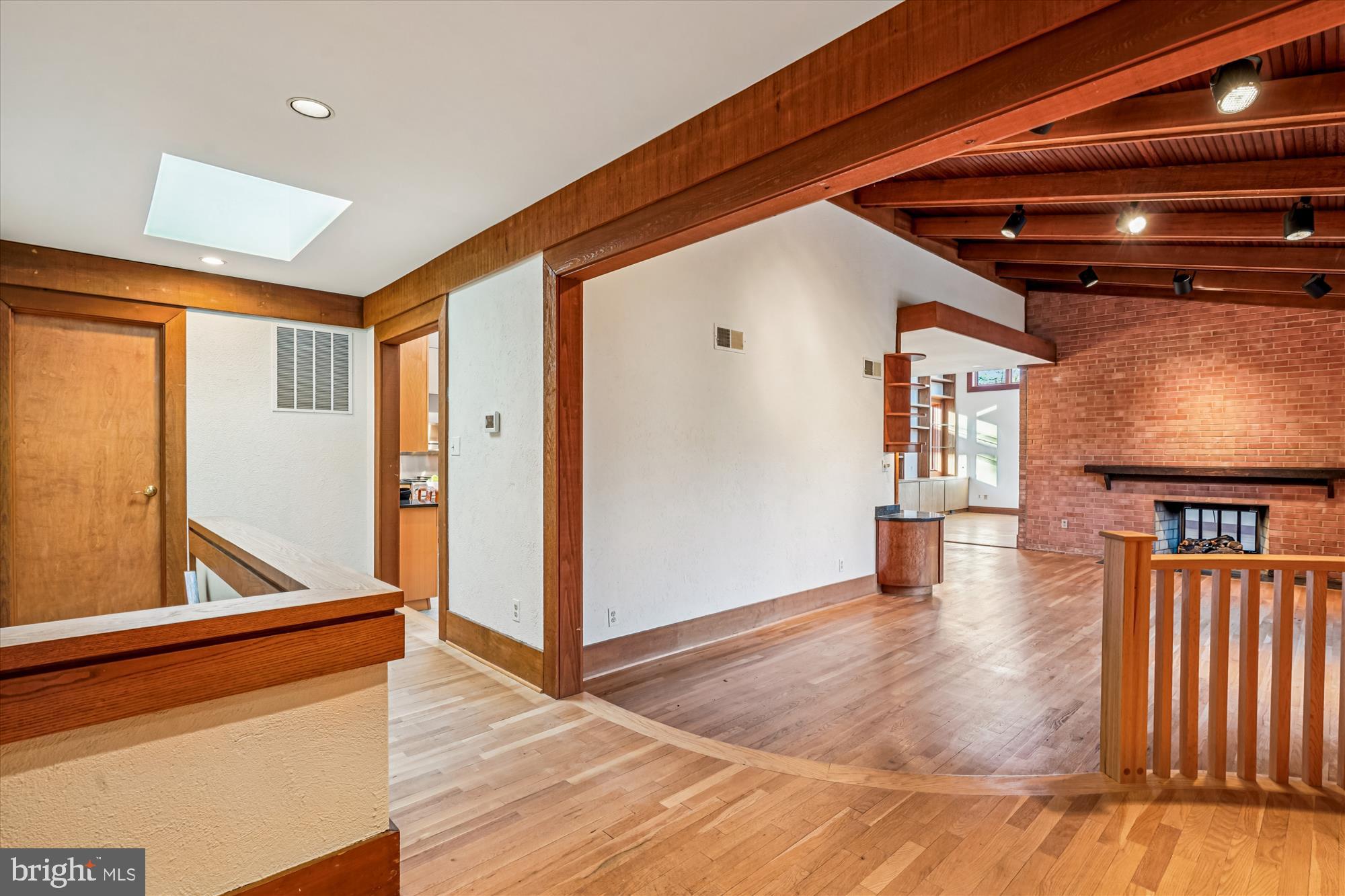 LUXMANOR - Residential