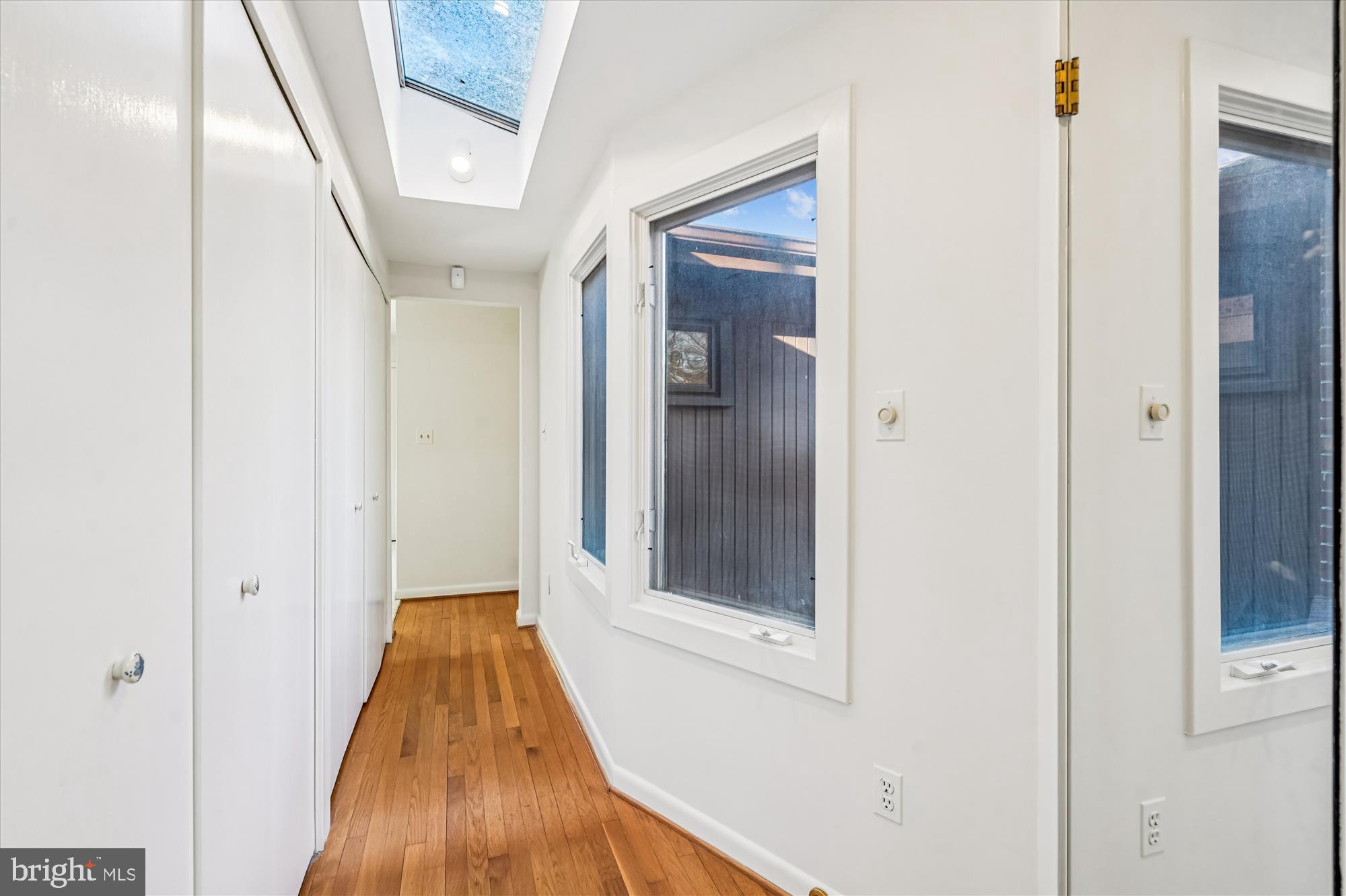 LUXMANOR - Residential