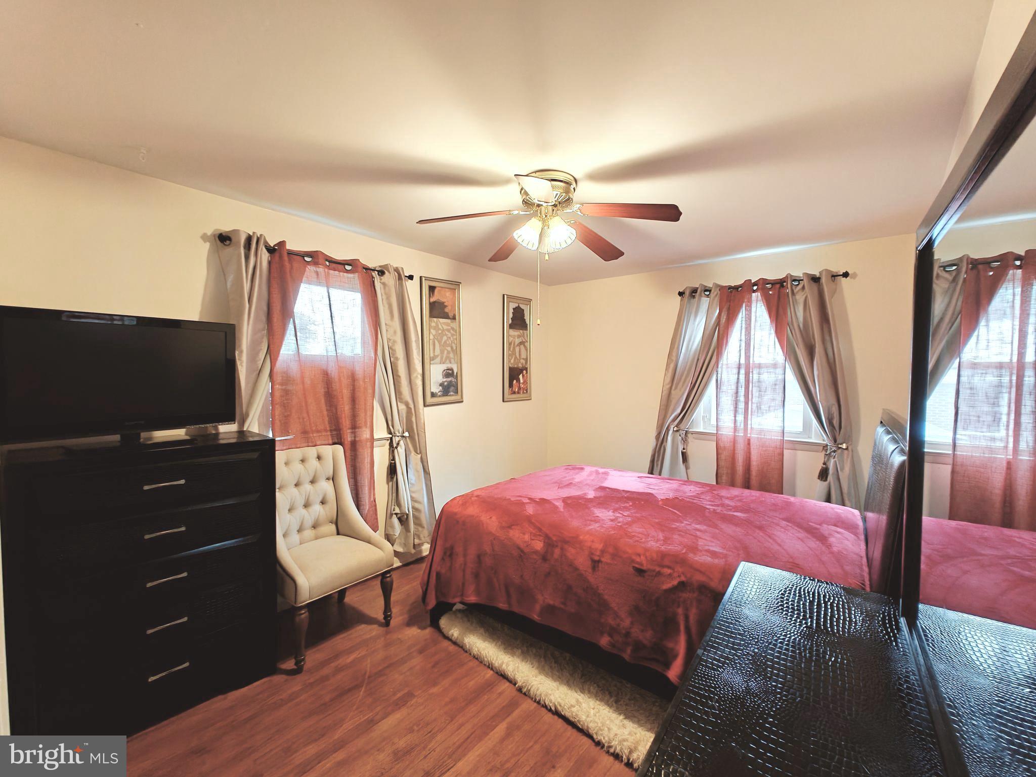 CLINTON ESTATES - Residential Lease