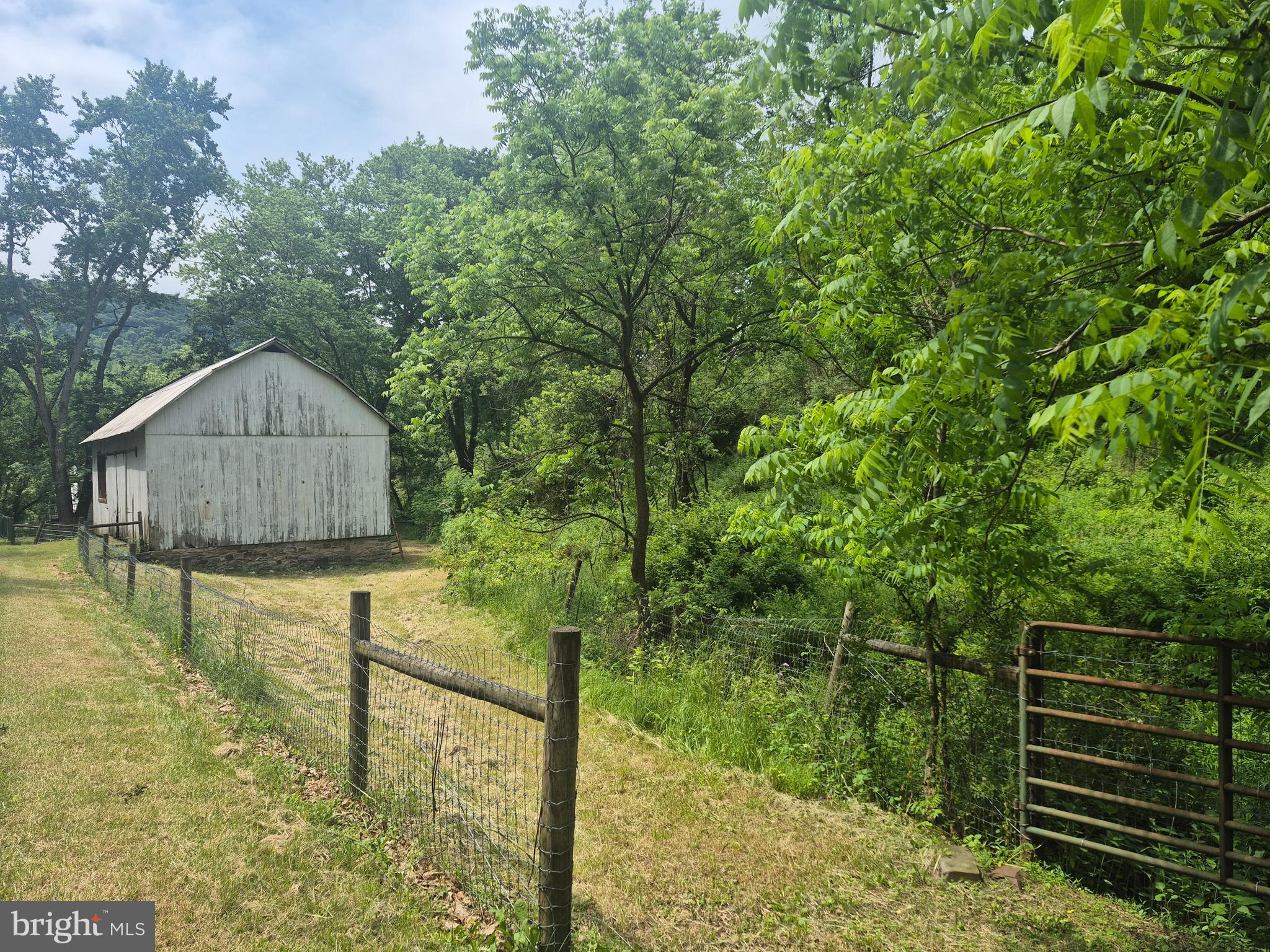 147 CRISSINGER HILL ROAD