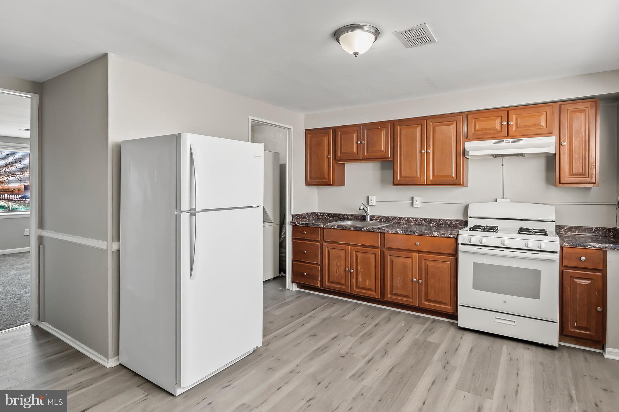 LAKELAND - Residential