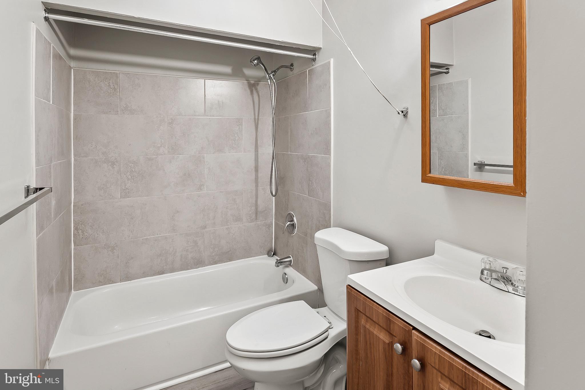 LAKELAND - Residential