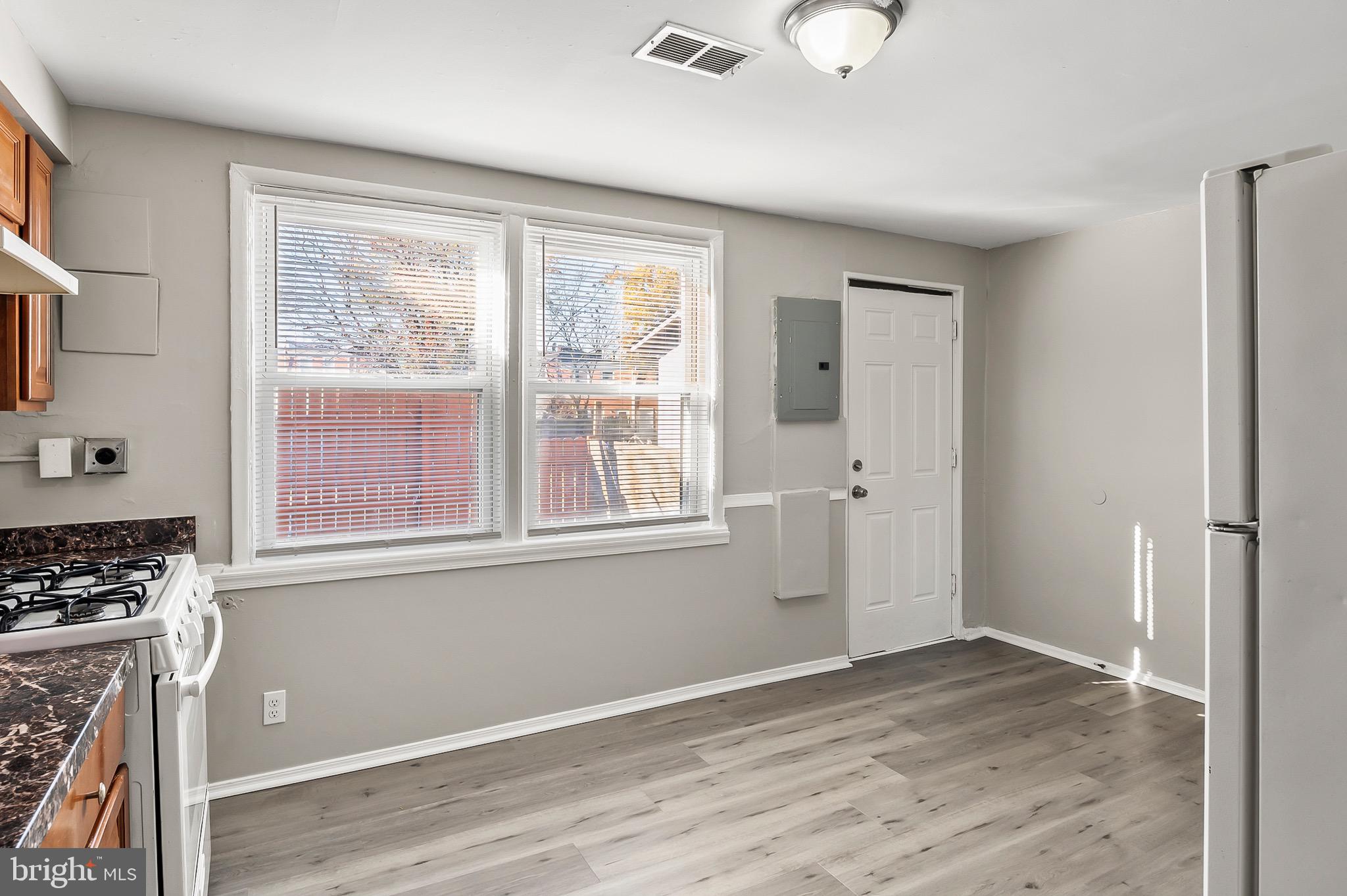 LAKELAND - Residential