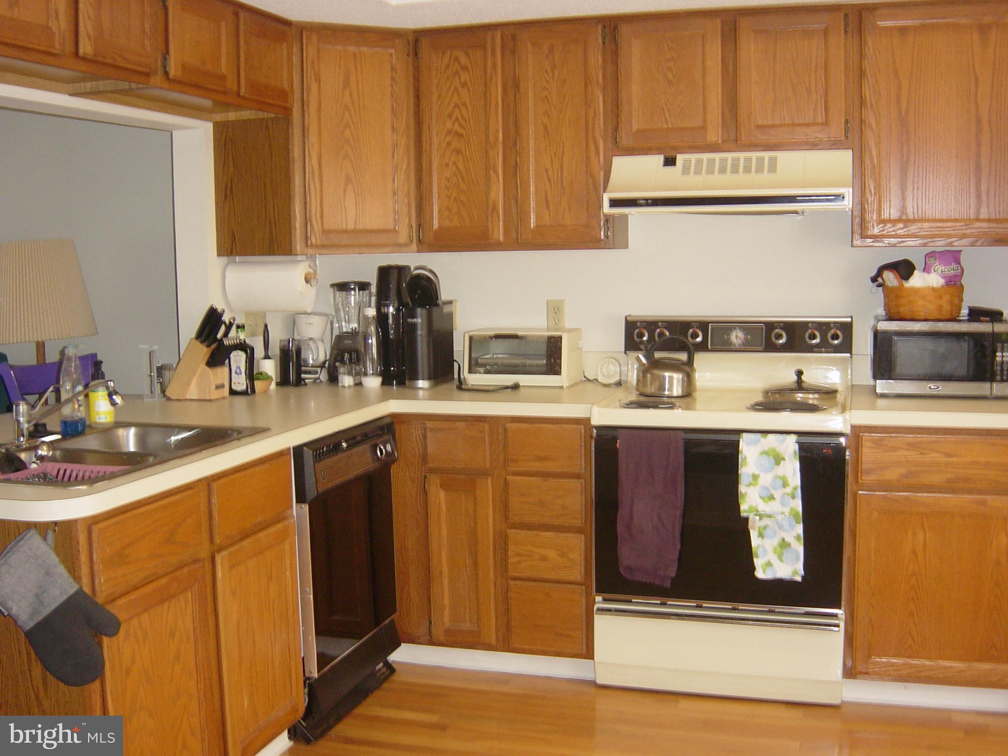 CAINE WOODS - Residential Lease