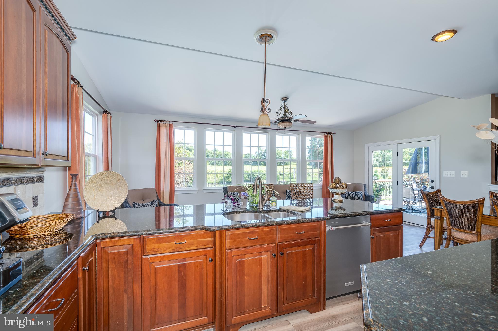 APPLE KNOLLS - Residential