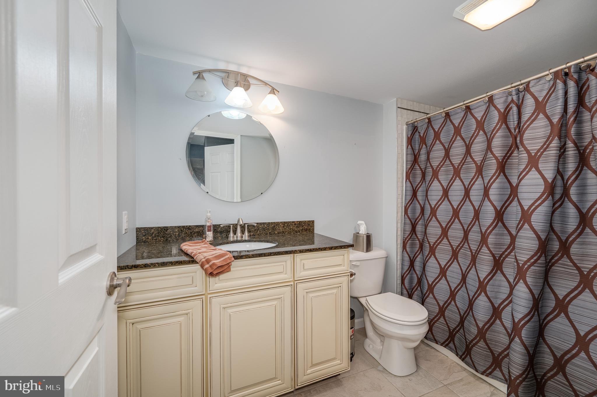 APPLE KNOLLS - Residential