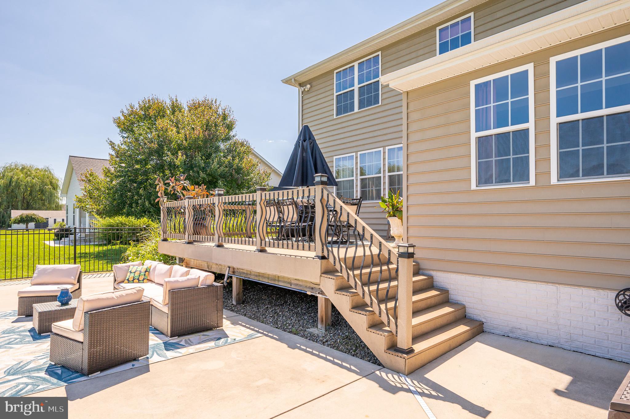 APPLE KNOLLS - Residential