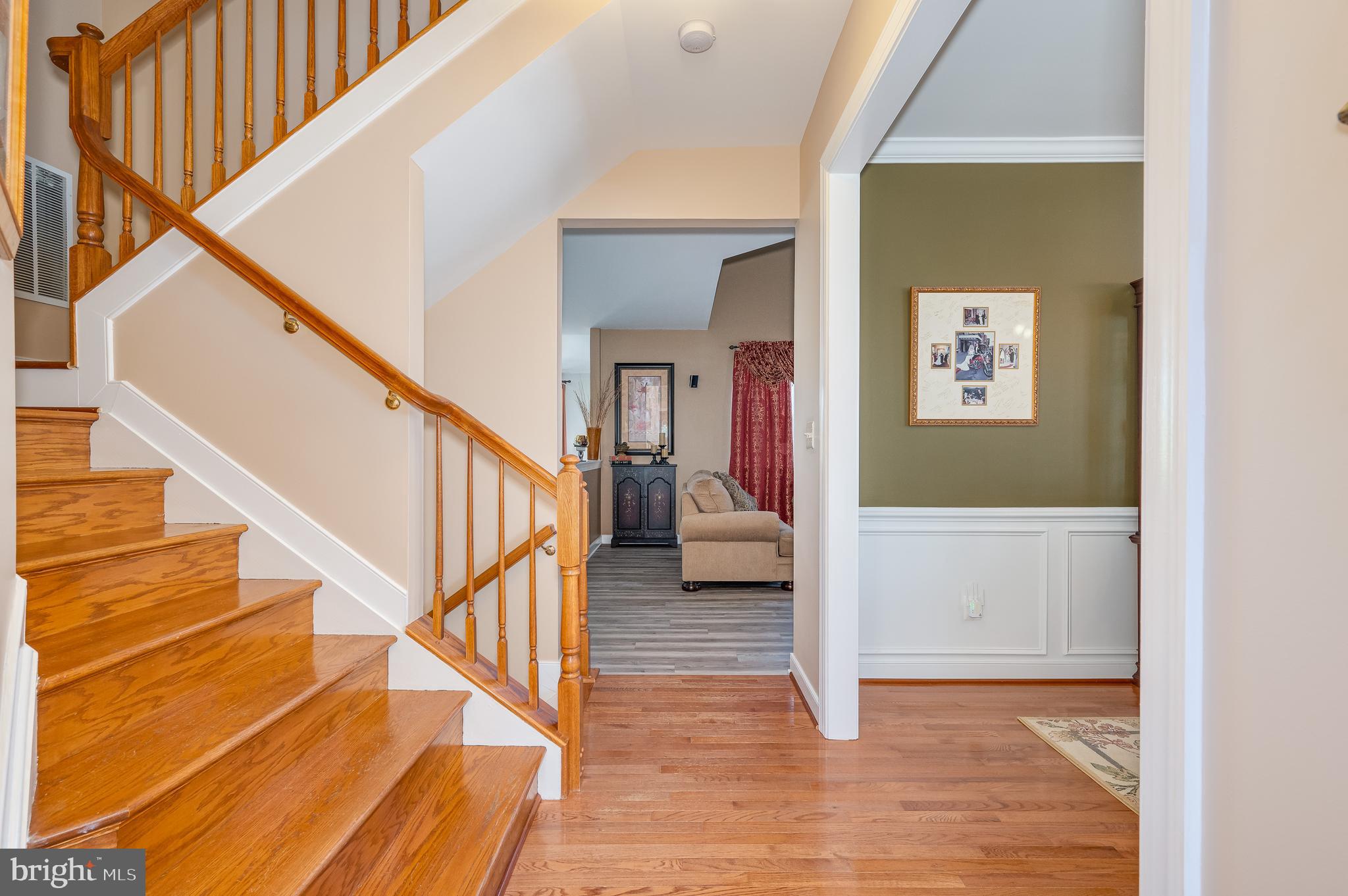 APPLE KNOLLS - Residential