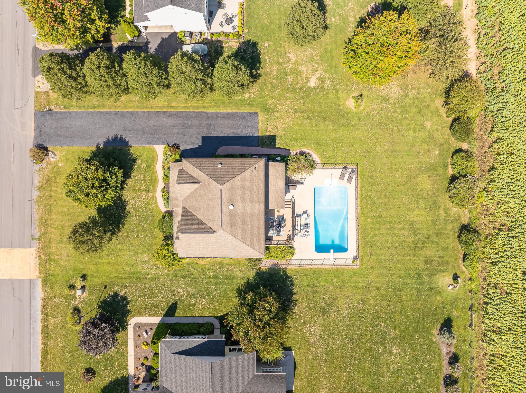 APPLE KNOLLS - Residential