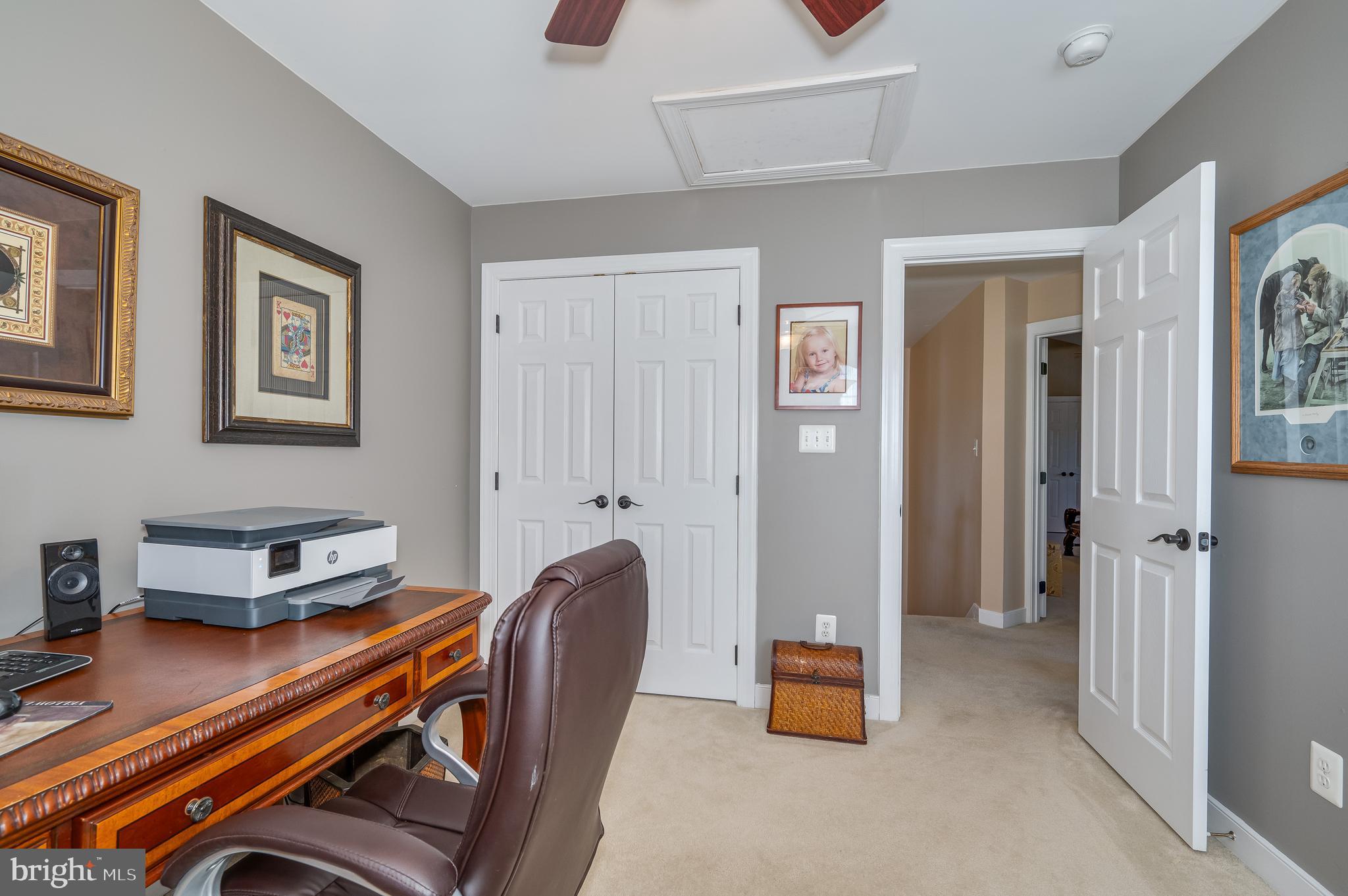 APPLE KNOLLS - Residential