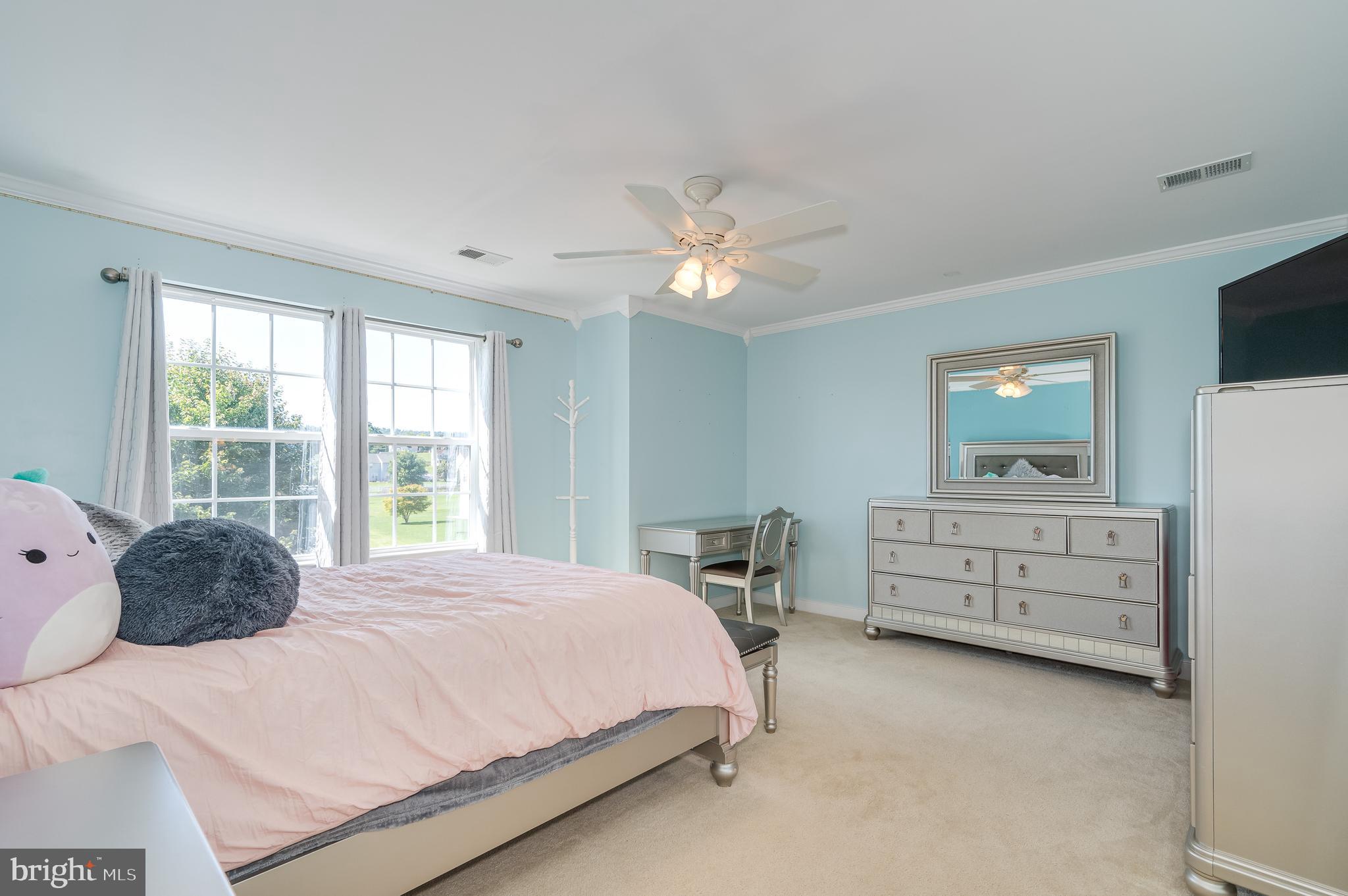 APPLE KNOLLS - Residential