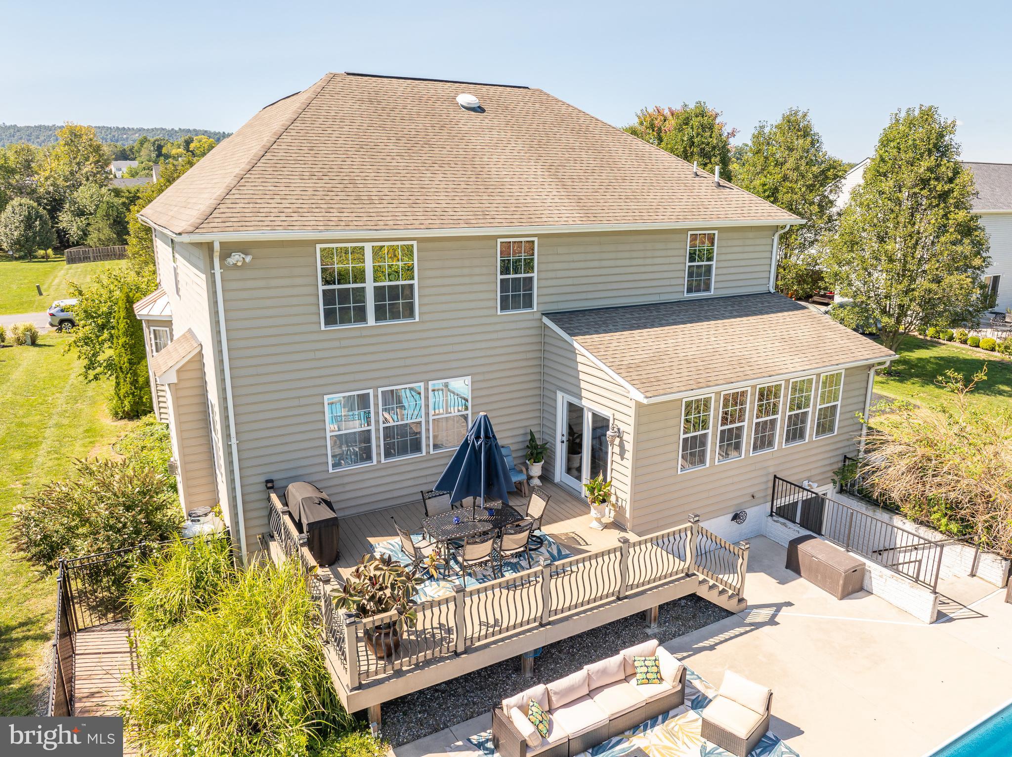 APPLE KNOLLS - Residential