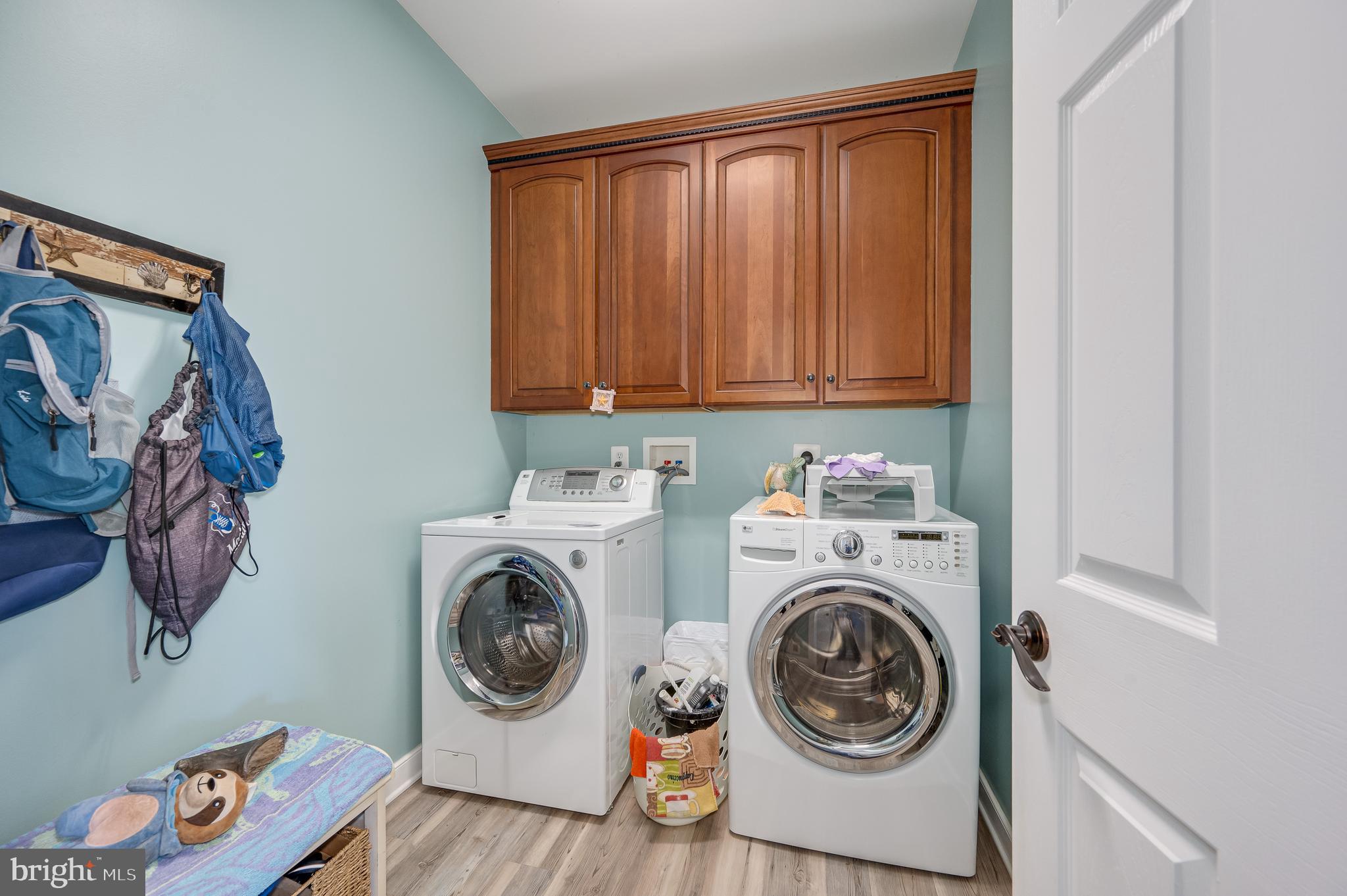 APPLE KNOLLS - Residential